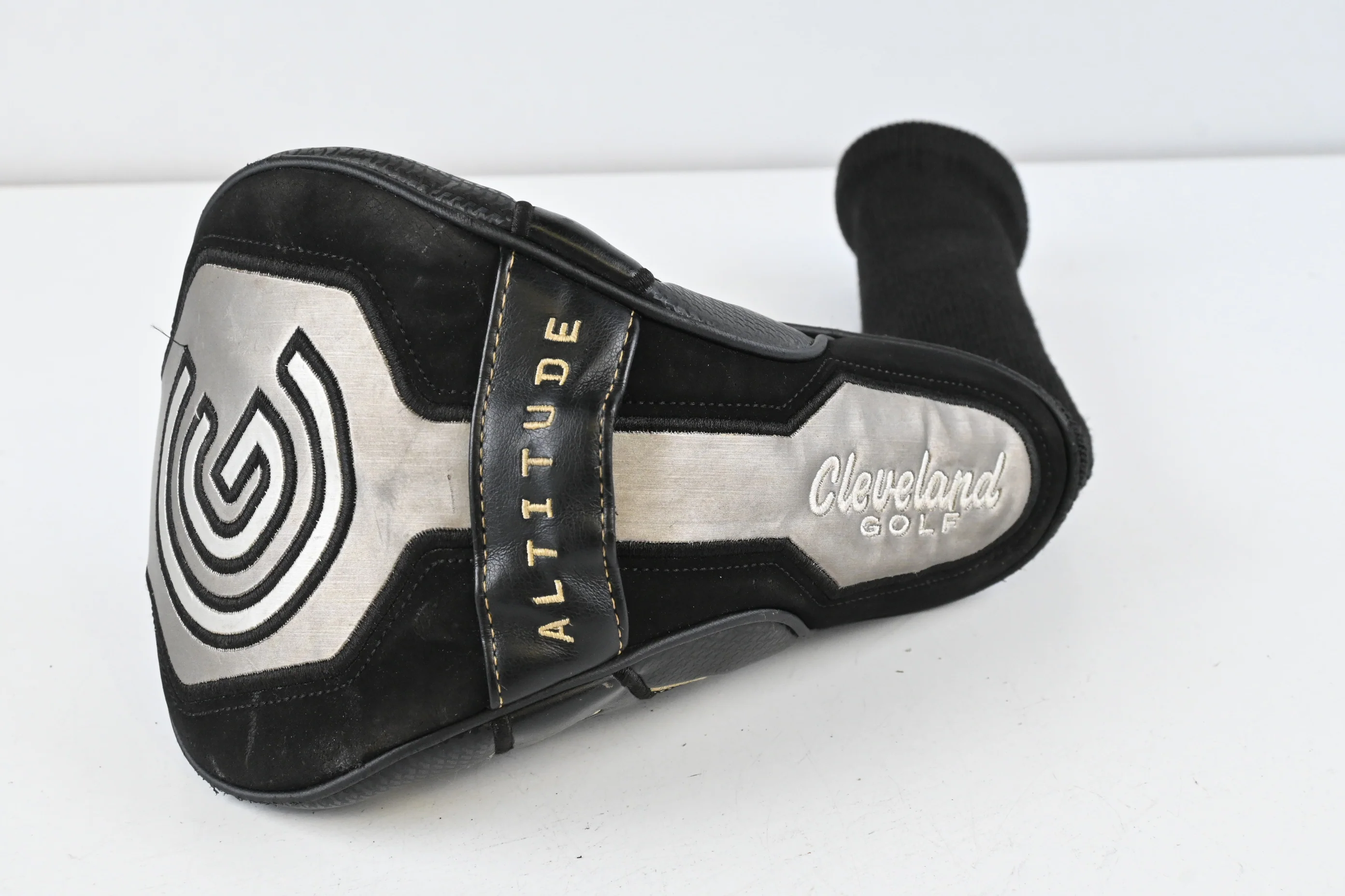 Cleveland 588 Altitude Driver / 9 Degree / Regular Flex Apollo Shadow Shaft - Image 9