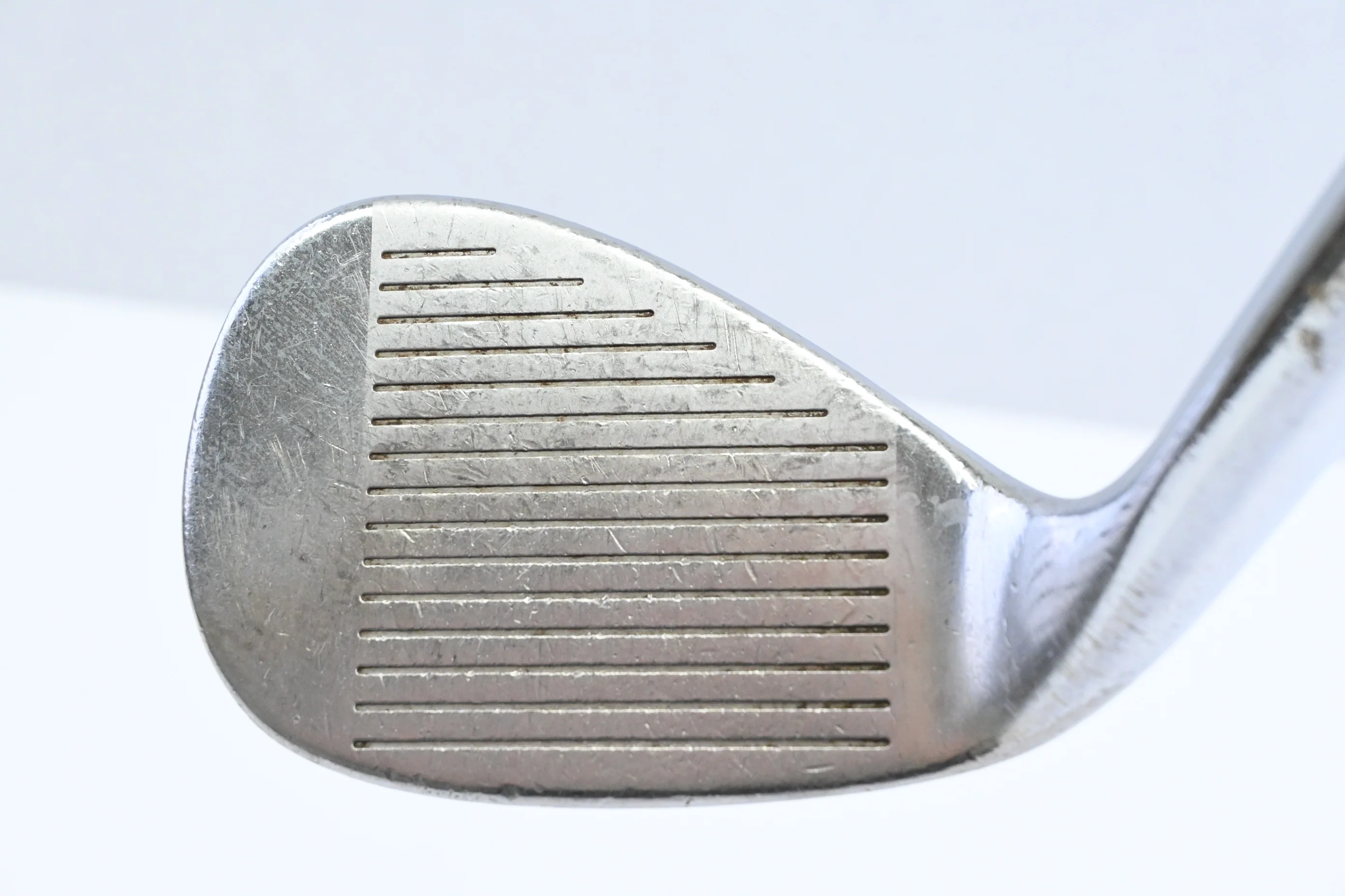 Cleveland 588 DSG Sand Wedge / 56 Degree / Wedge Flex Dynamic Gold Shaft - Image 2