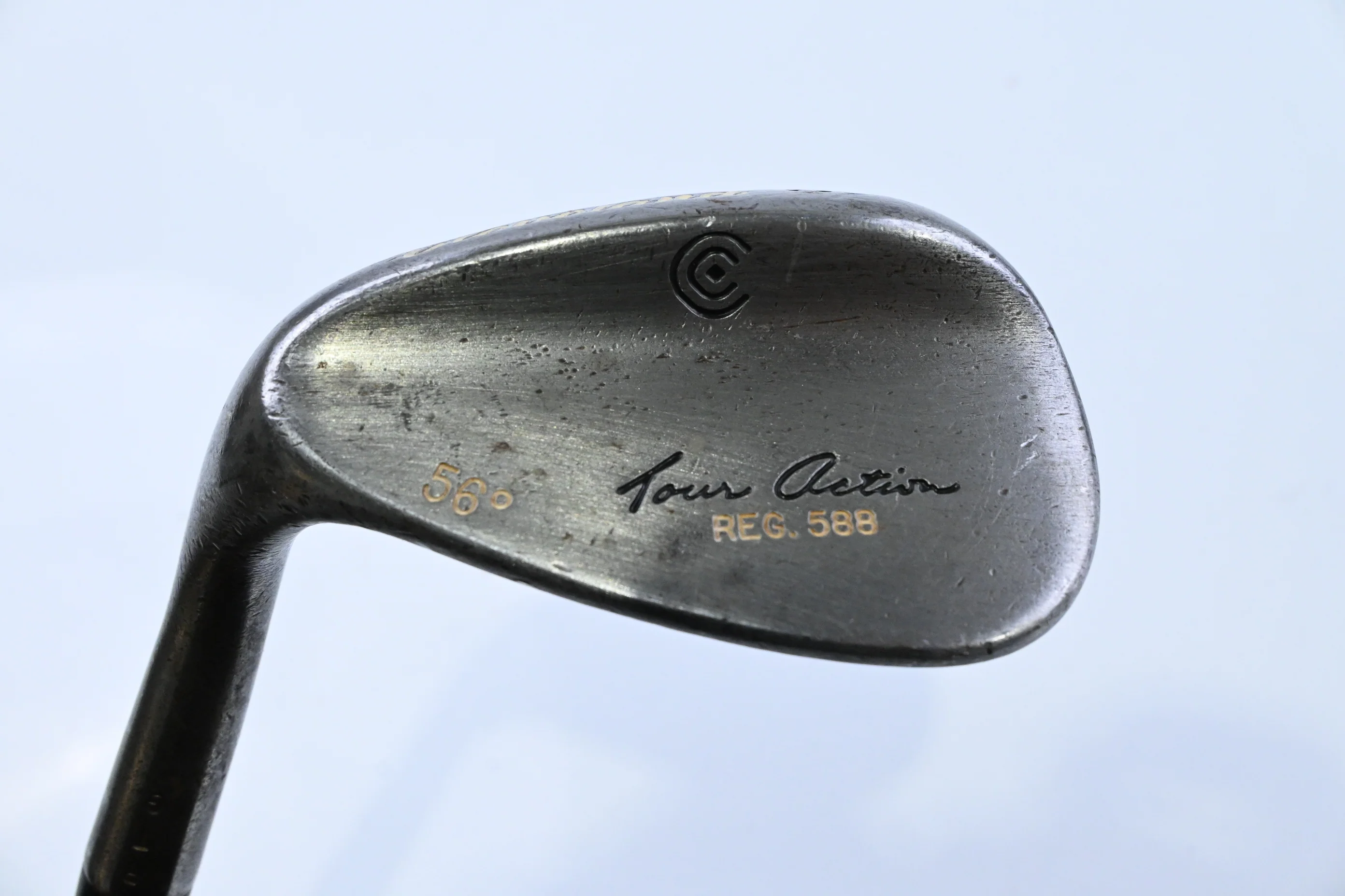 Left Hand Cleveland 588 Sand Wedge / 56 Degree / Stiff Flex Dynamic Gold Shaft