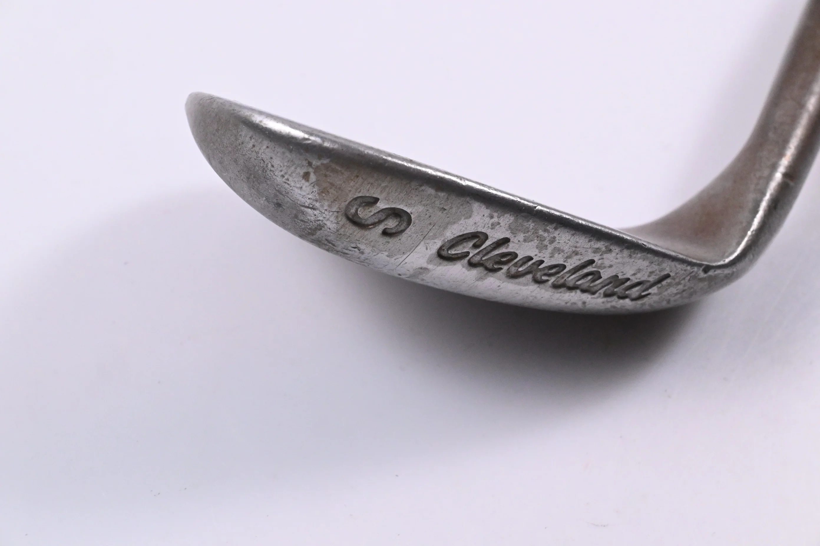 Cleveland 588 Original Sand Wedge / 56 Degree / Stiff Flex Dynamic Gold Shaft - Image 3