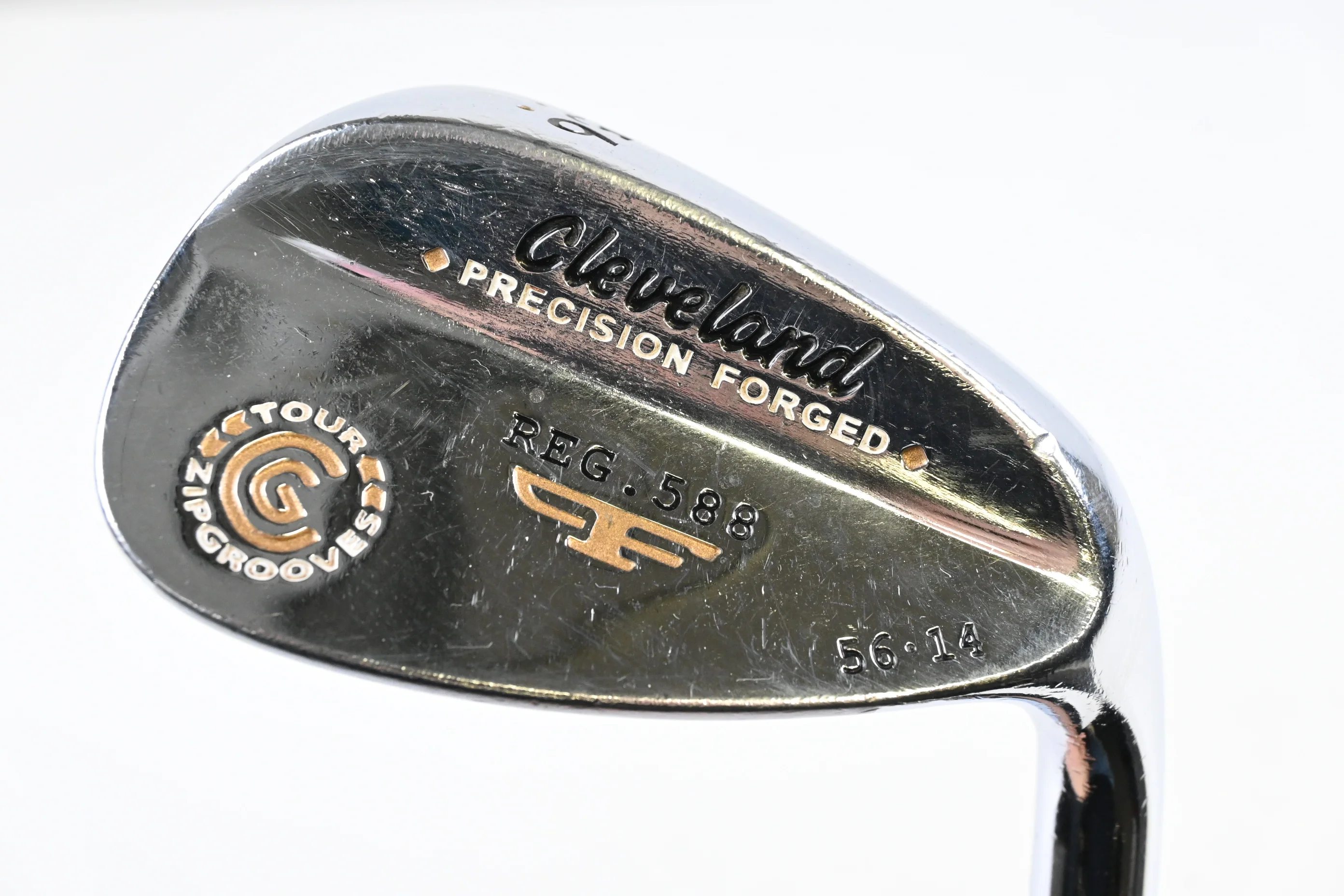 Cleveland 588 Precision Forged Sand Wedge / 56 Degree / Wedge Flex Tour Concept