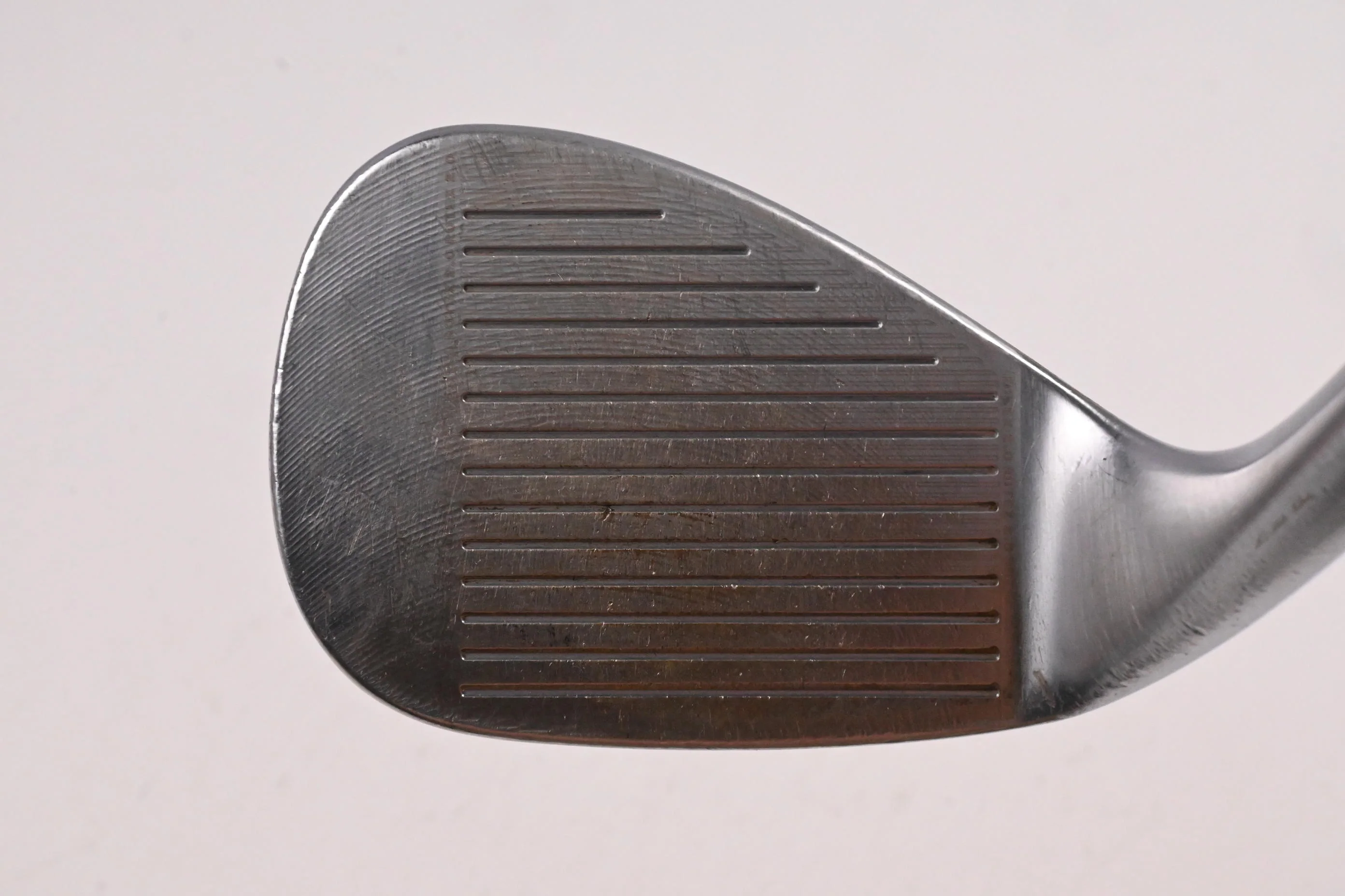 Cleveland 588 RTX 2.0 Gap Wedge / 52 Degree / Wedge Flex Dynamic Gold Shaft - Image 2