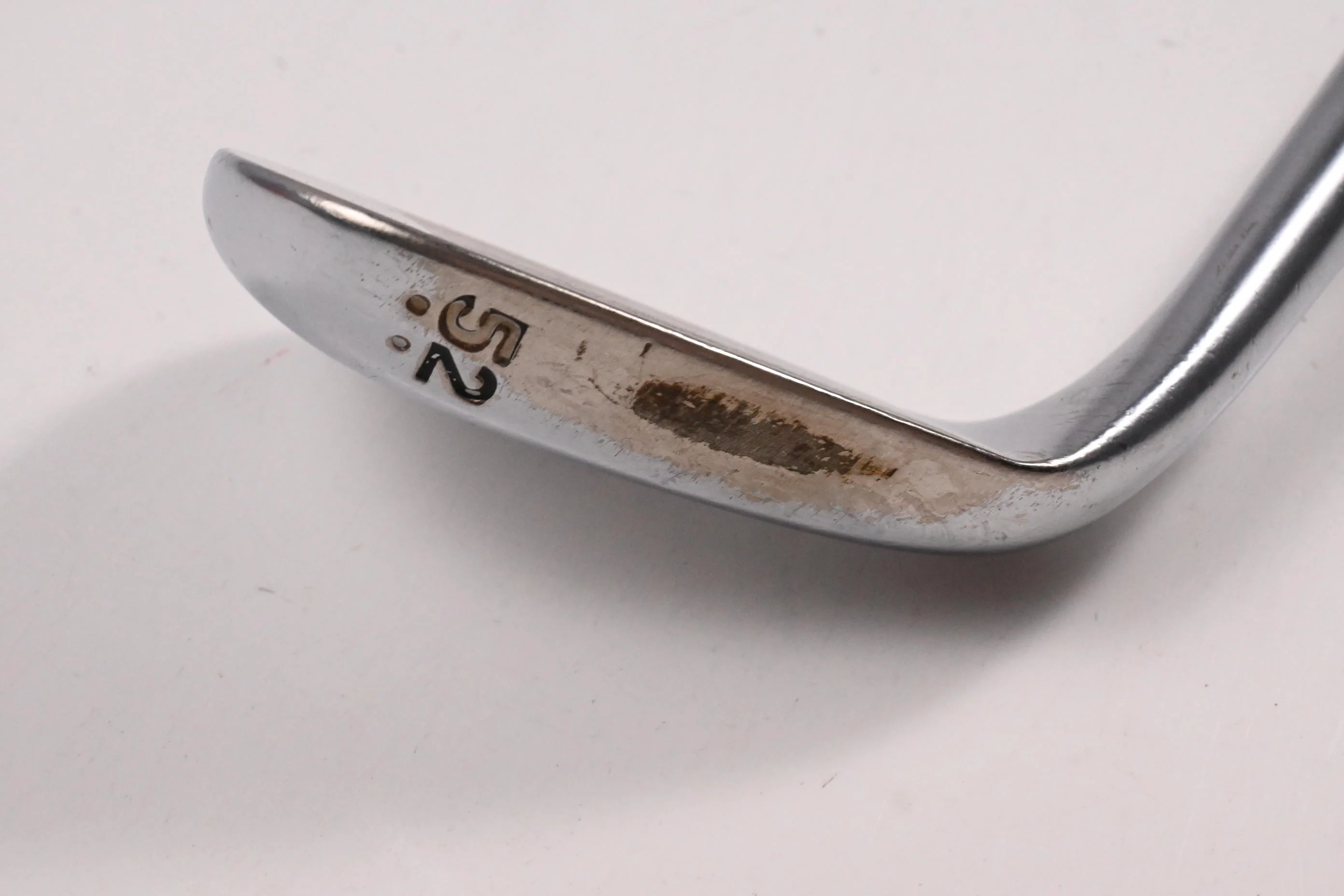 Cleveland 588 RTX 2.0 Gap Wedge / 52 Degree / Wedge Flex Dynamic Gold Shaft - Image 3