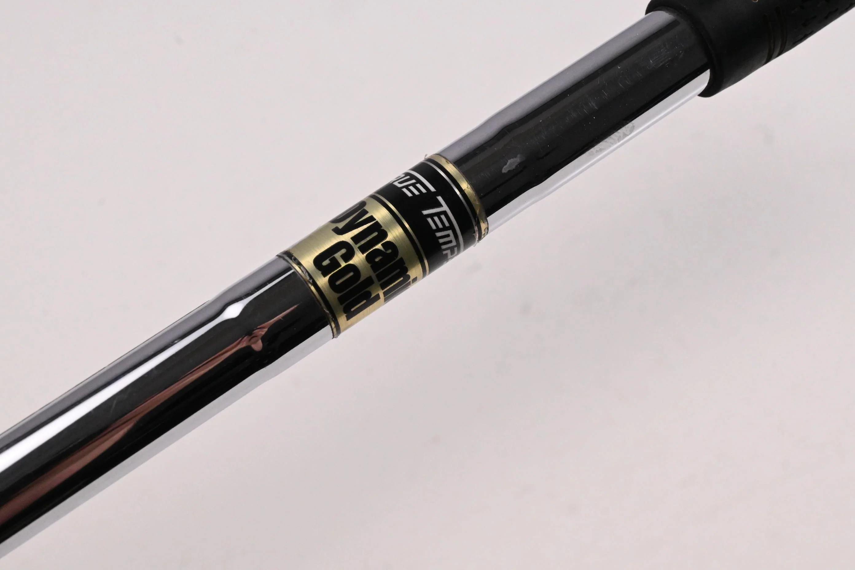 Cleveland 588 RTX 2.0 Gap Wedge / 52 Degree / Wedge Flex Dynamic Gold Shaft - Image 4