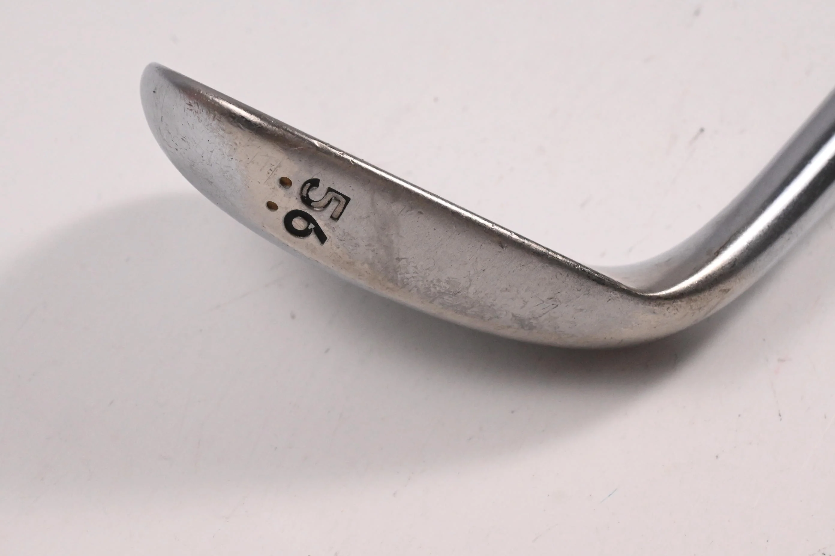 Cleveland 588 RTX 2.0 Sand Wedge / 56 Degree / Wedge Flex Dynamic Gold Shaft - Image 3
