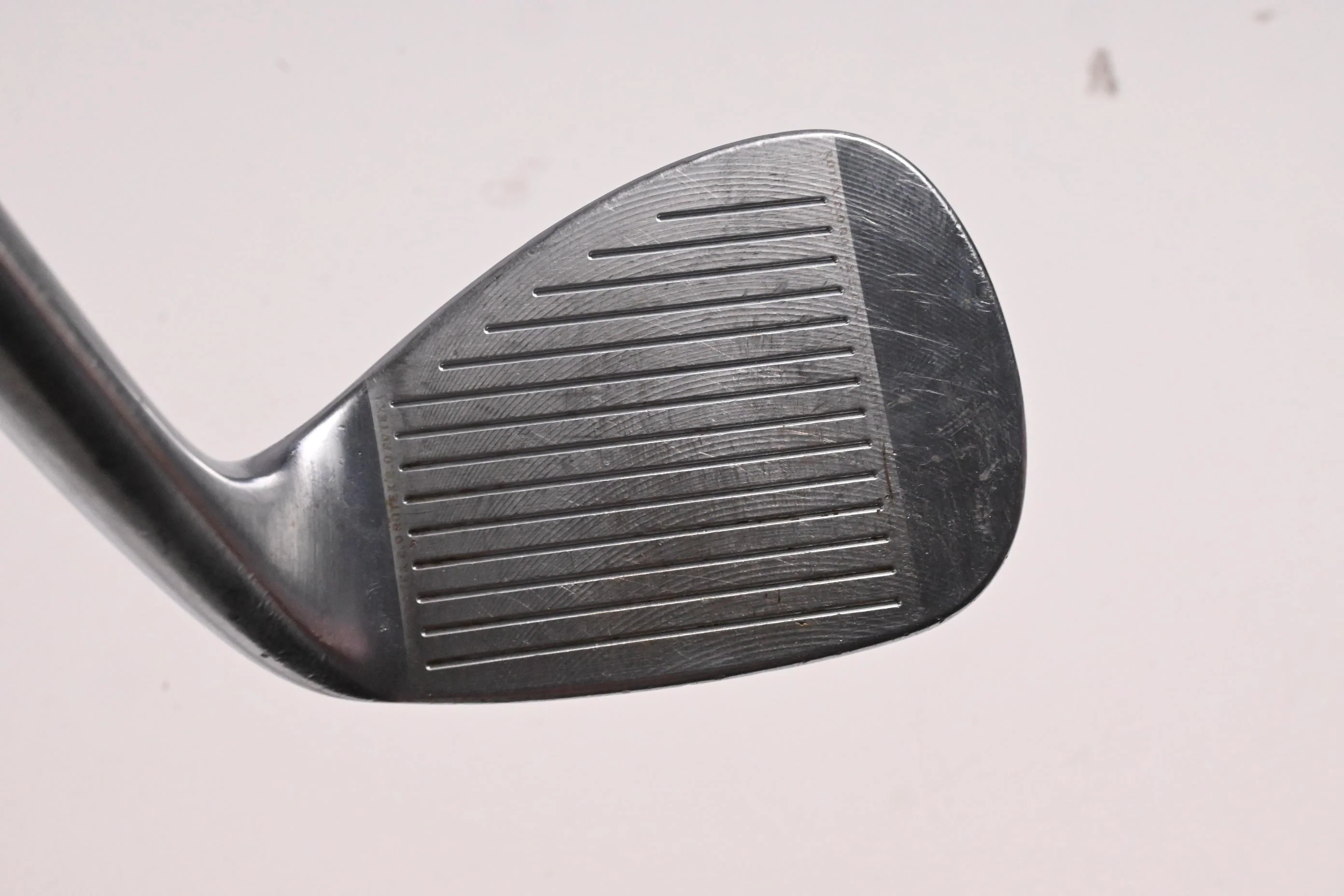 Left Hand Cleveland 588 RTX 2.0 Gap Wedge / 52 Degree / Wedge Flex Dynamic Gold - Image 2