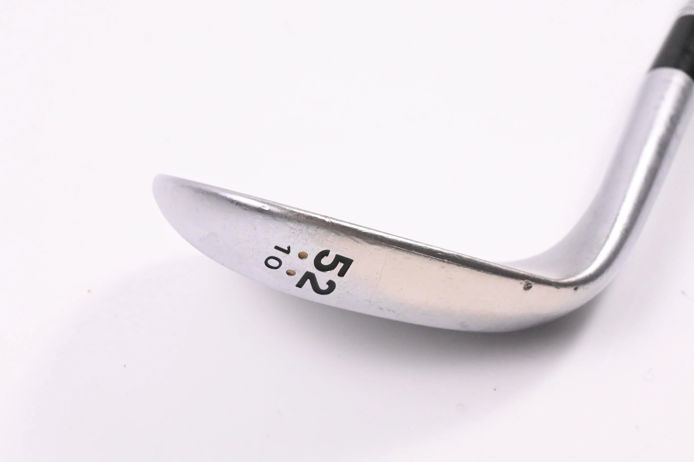 Cleveland 588 RTX 2.0 Gap Wedge / 52 Degree / Wedge Flex Dynamic Gold Shaft - Image 3