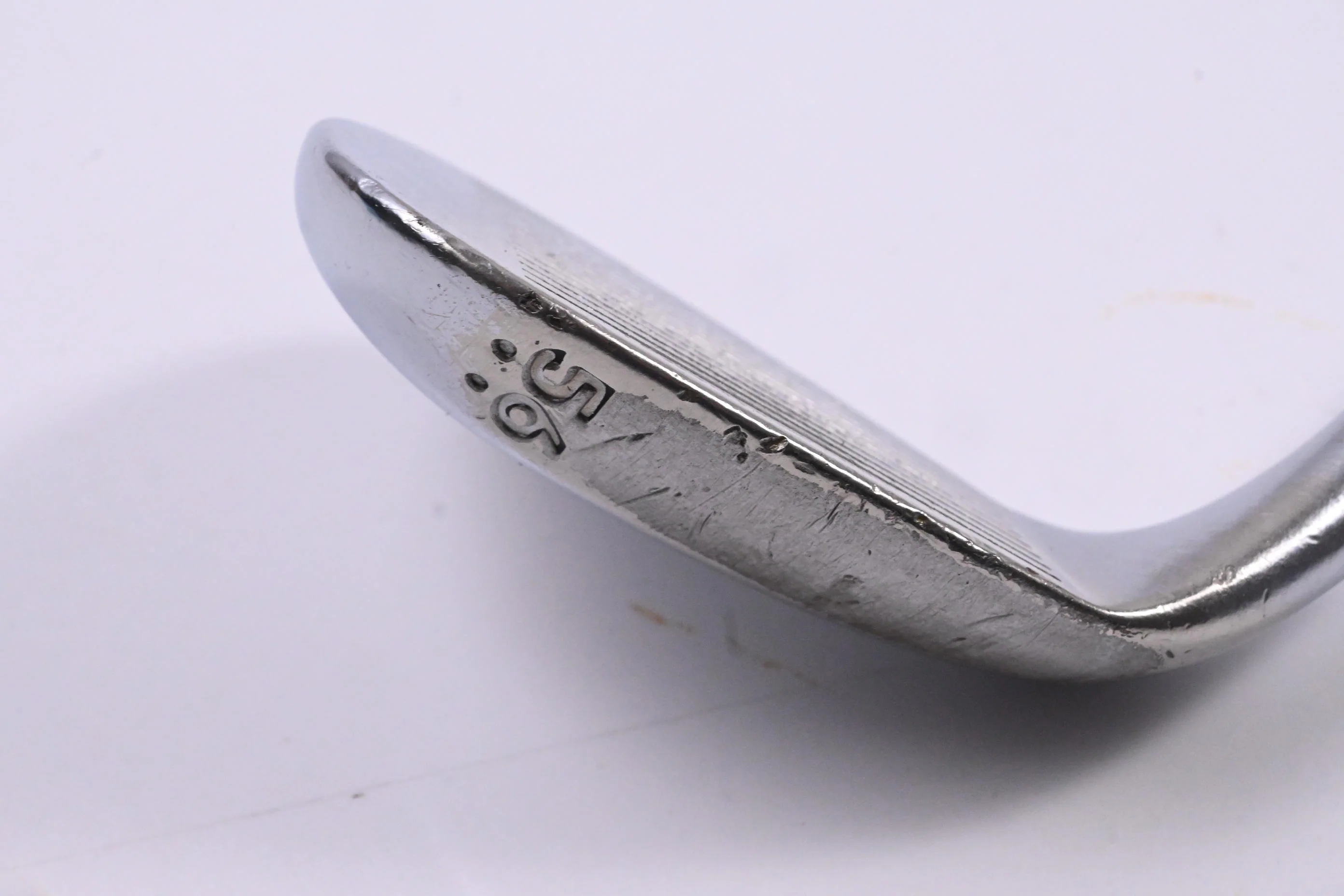 Cleveland 588 RTX 2.0 Sand Wedge / 56 Degree / Wedge Flex Dynamic Gold Shaft - Image 3