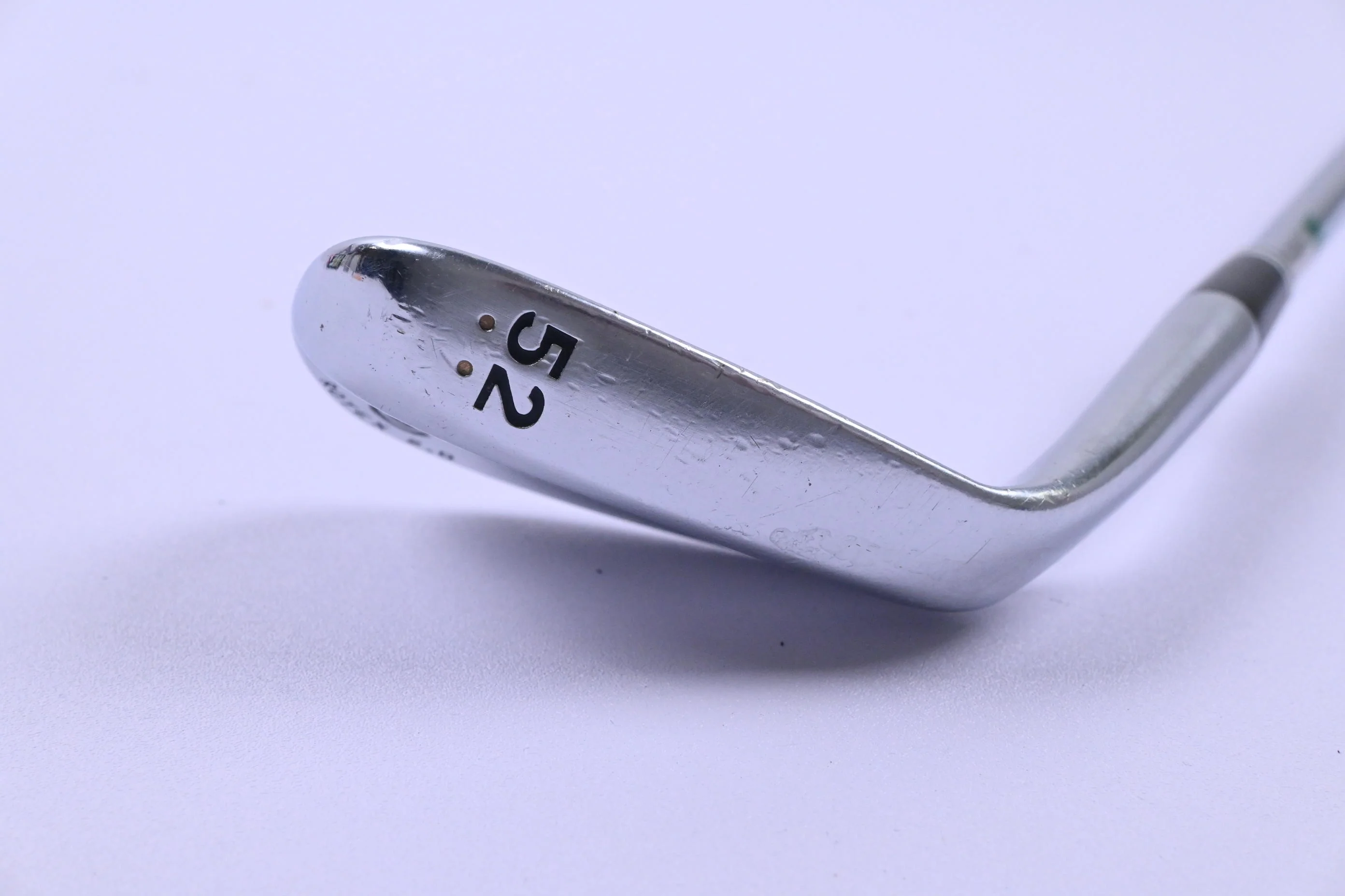 Cleveland 588 RTX 2.0 Gap Wedge / 52 Degree / Wedge Flex Dynamic Gold Shaft - Image 3