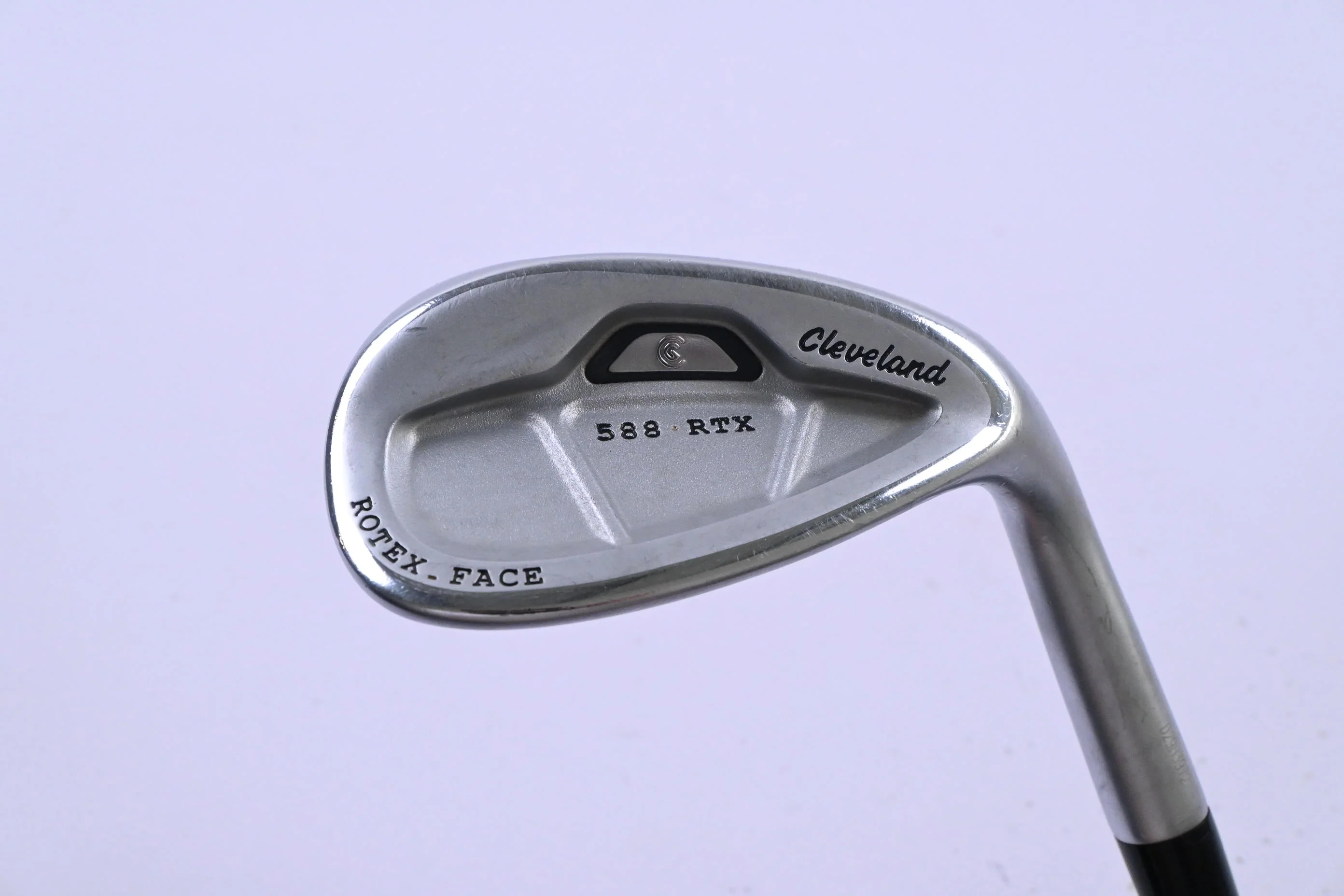 Cleveland 588 RTX Gap Wedge / 52 Degree / Wedge Flex Dynamic Gold