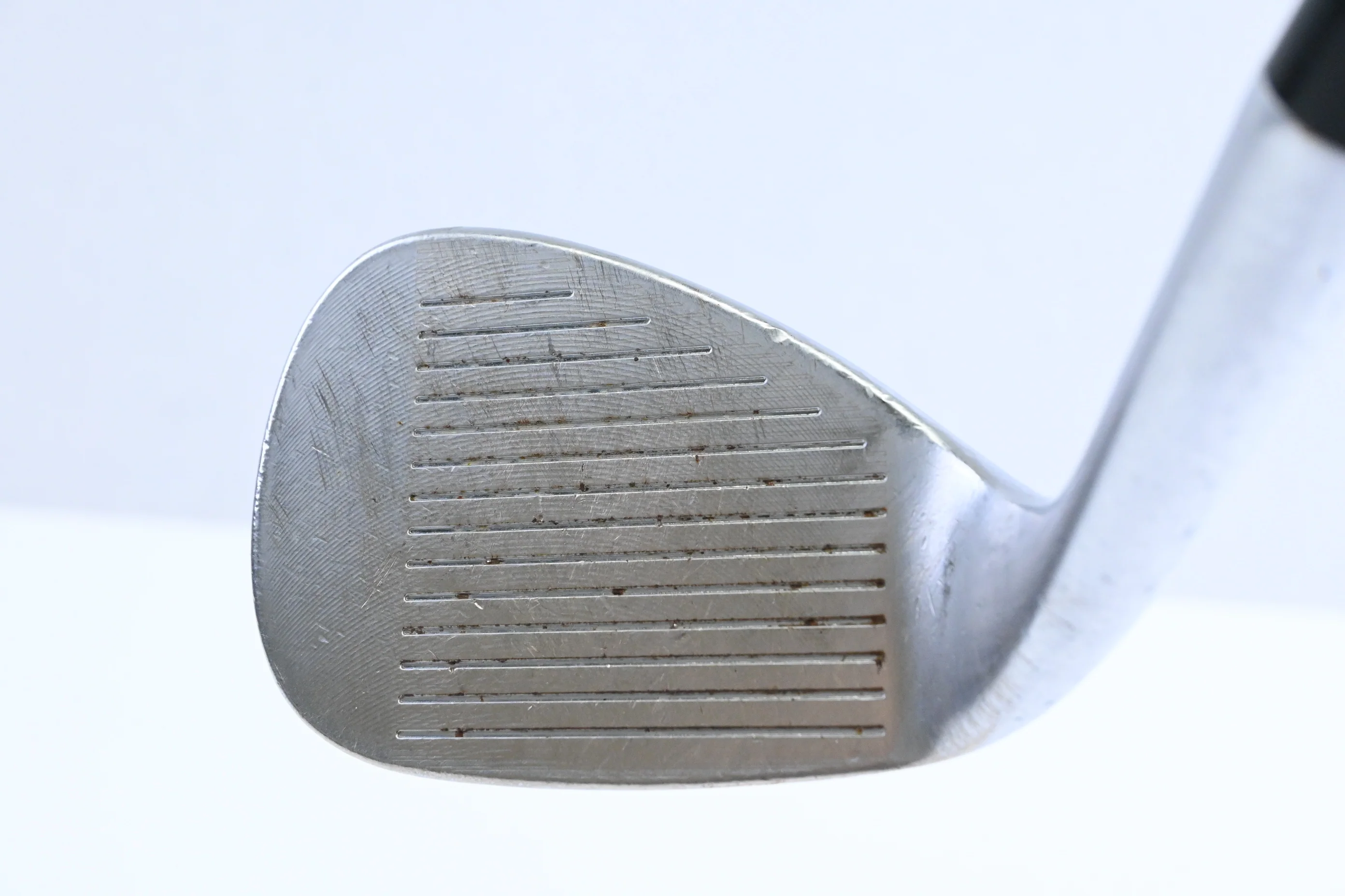 Cleveland 588 RTX Sand Wedge / 56 Degree / Wedge Flex Dynamic Gold Shaft - Image 2