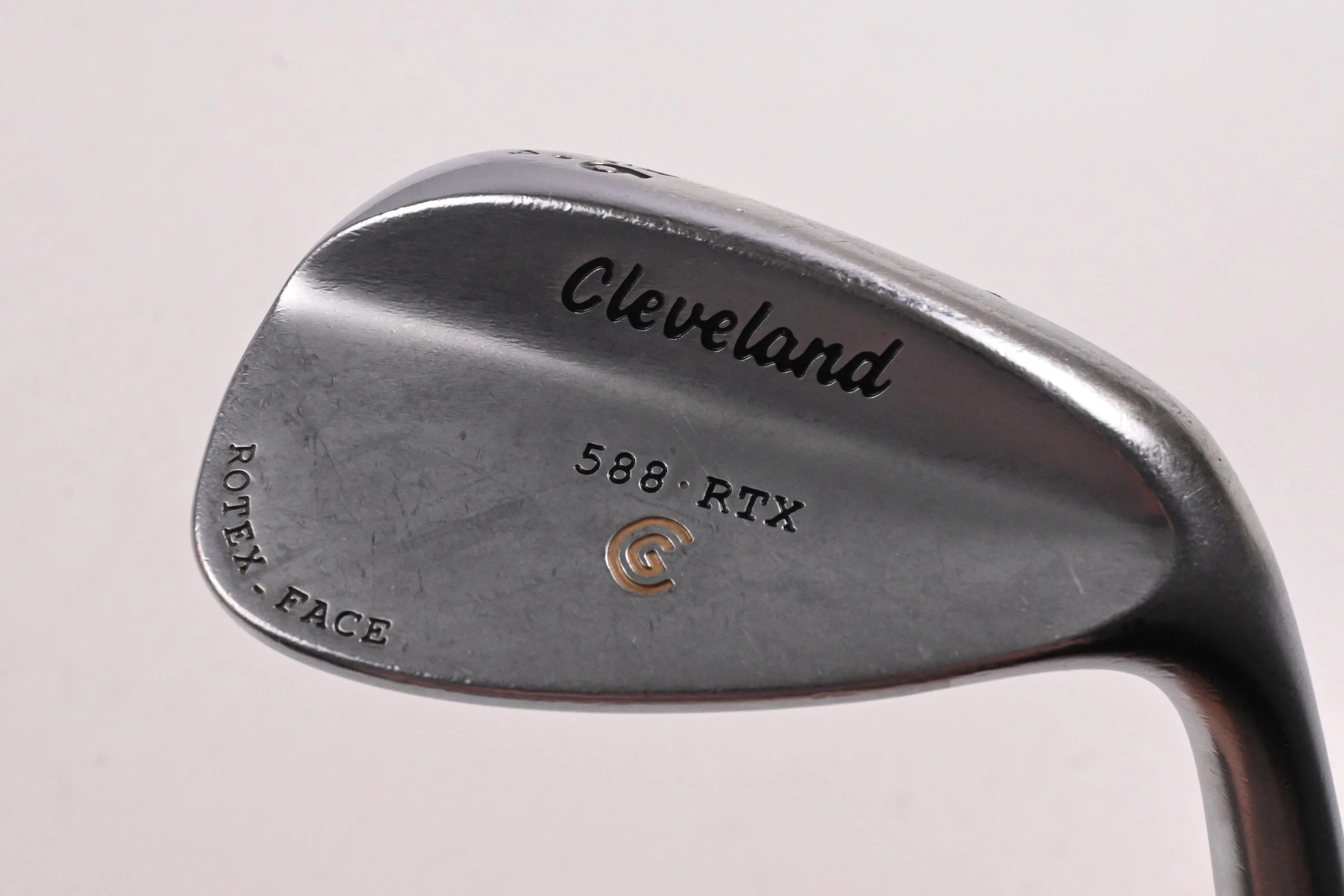Cleveland 588 RTX Sand Wedge / 56 Degree / Wedge Flex Dynamic Gold Shaft