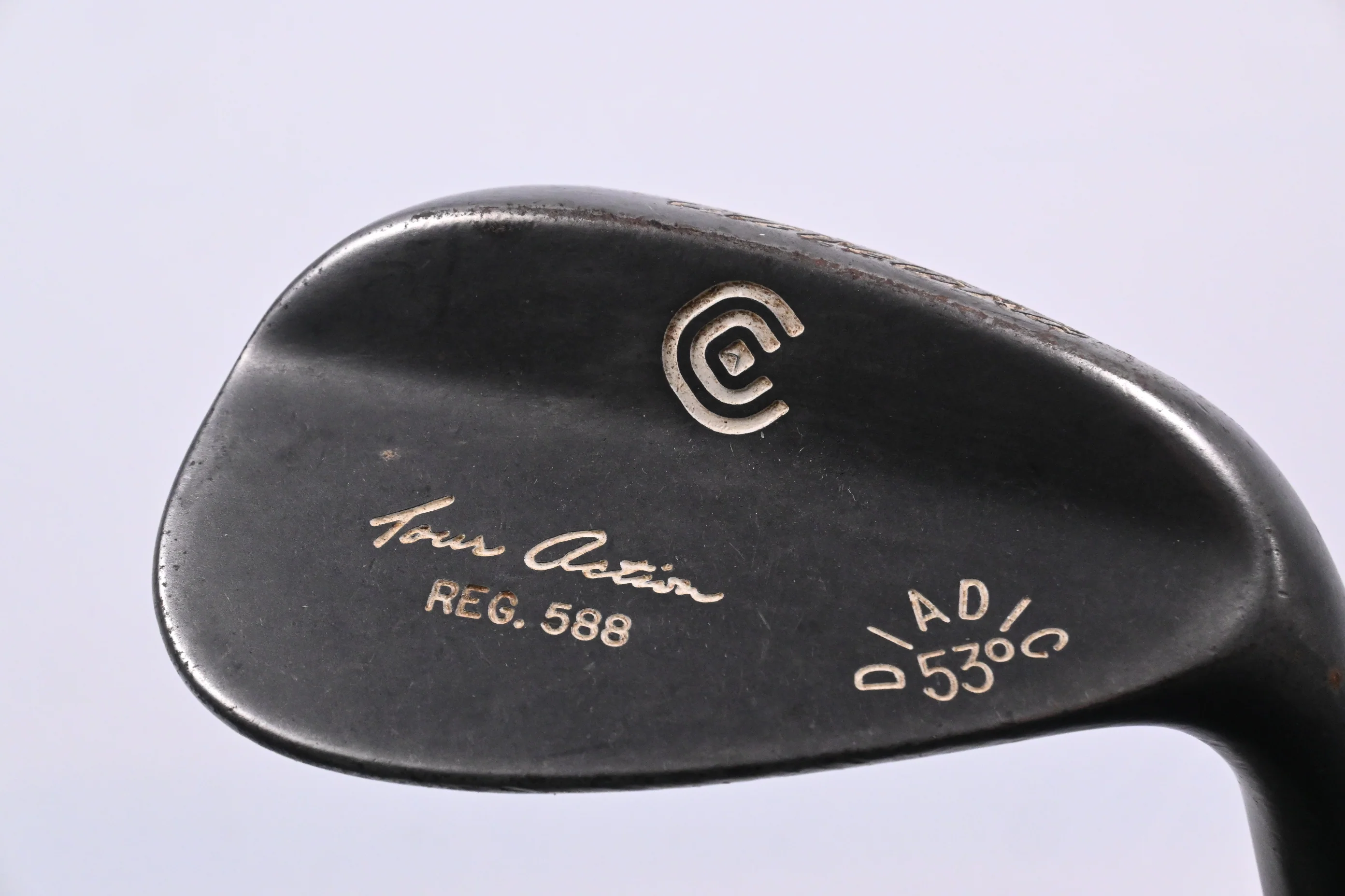 Cleveland 588 Tour Action Gap Wedge / 53 Degree / Wedge Flex Dynamic Gold Shaft