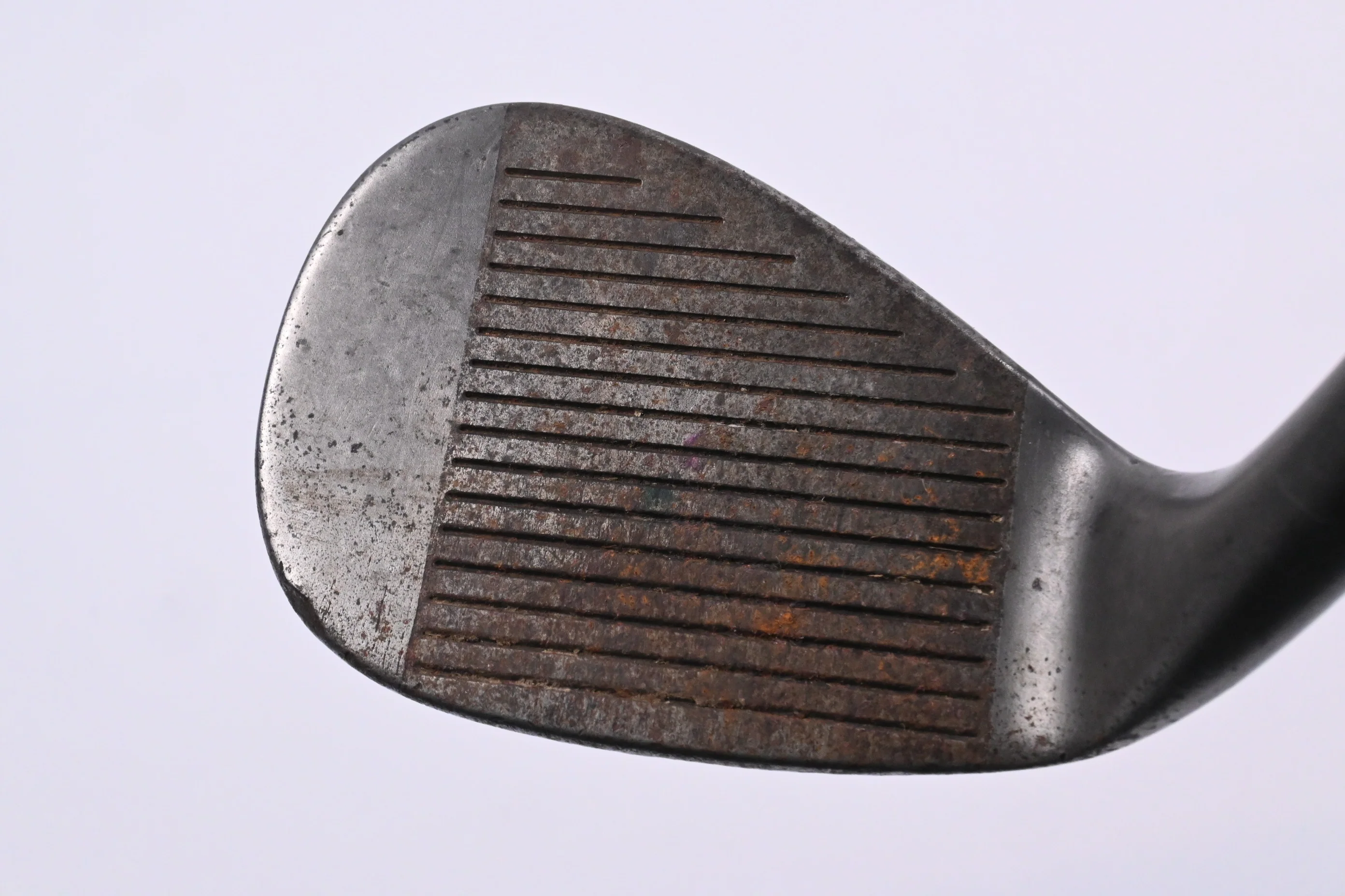 Cleveland 588 Tour Action Gap Wedge / 53 Degree / Wedge Flex Dynamic Gold Shaft - Image 2
