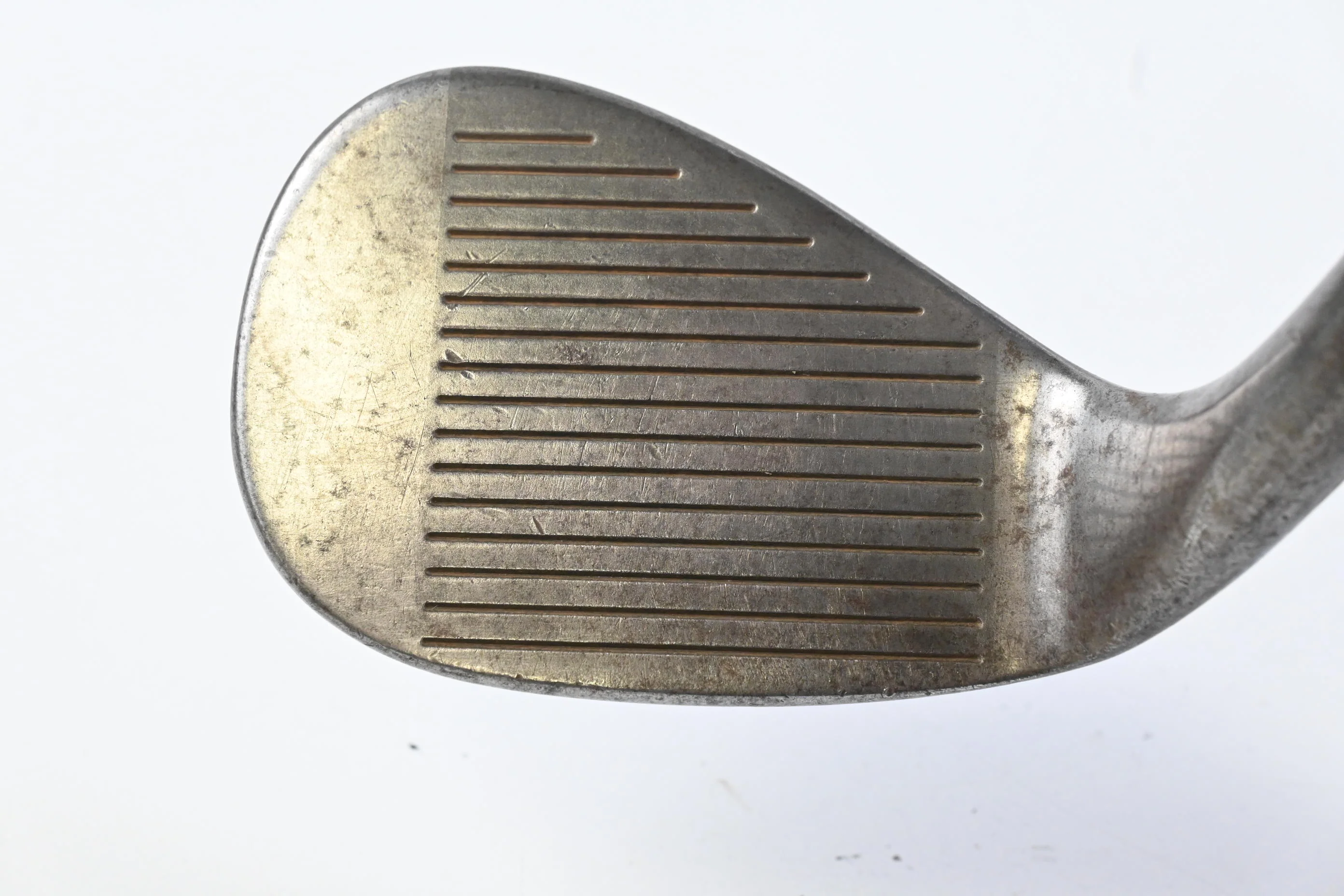 Cleveland 588 Tour Action Gap Wedge / 53 Degree / Stiff Flex Dynamic Gold Shaft - Image 2