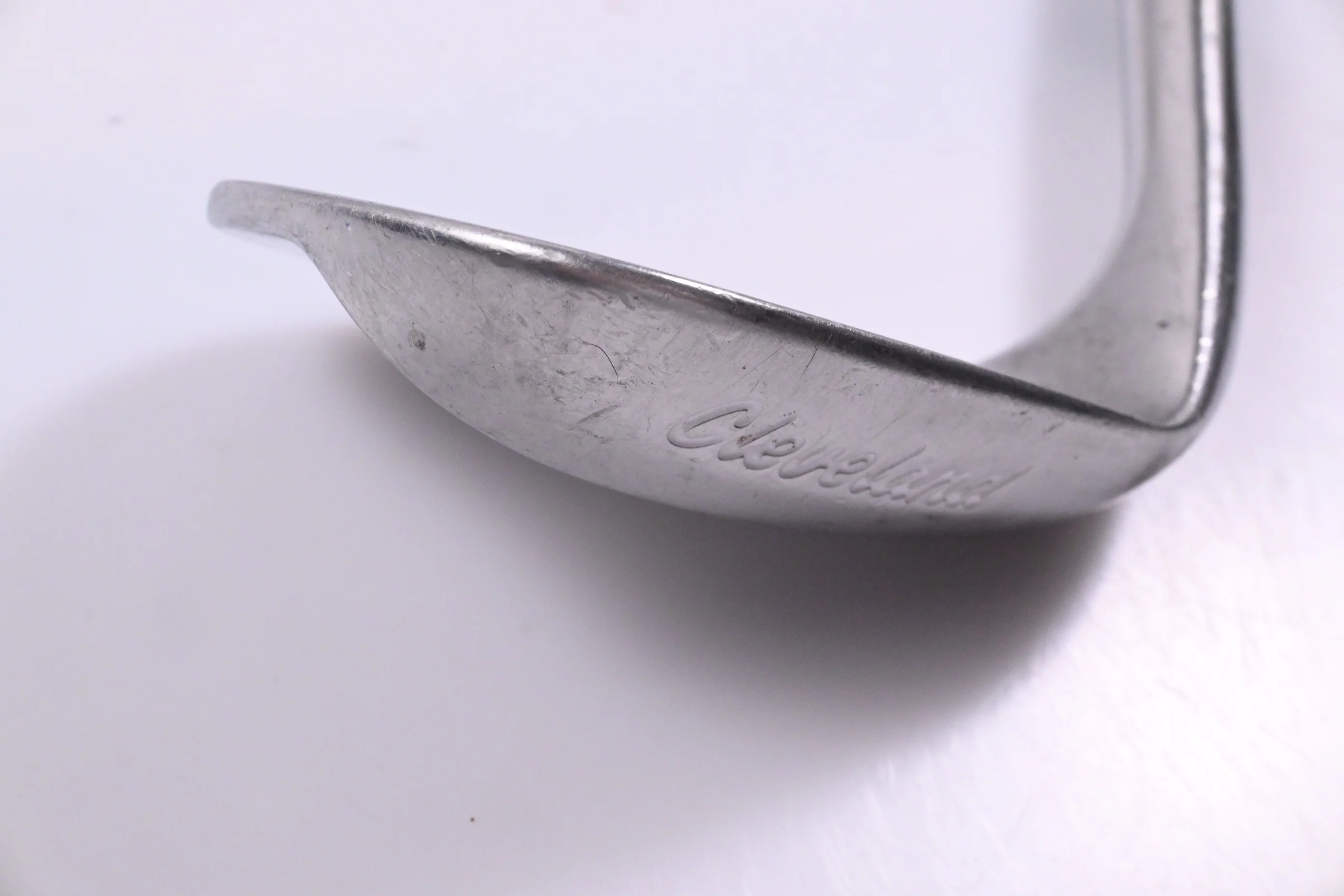 Cleveland 588 Tour Action Gap Wedge / 52 Degree / Wedge Flex Cleveland Traction - Image 3
