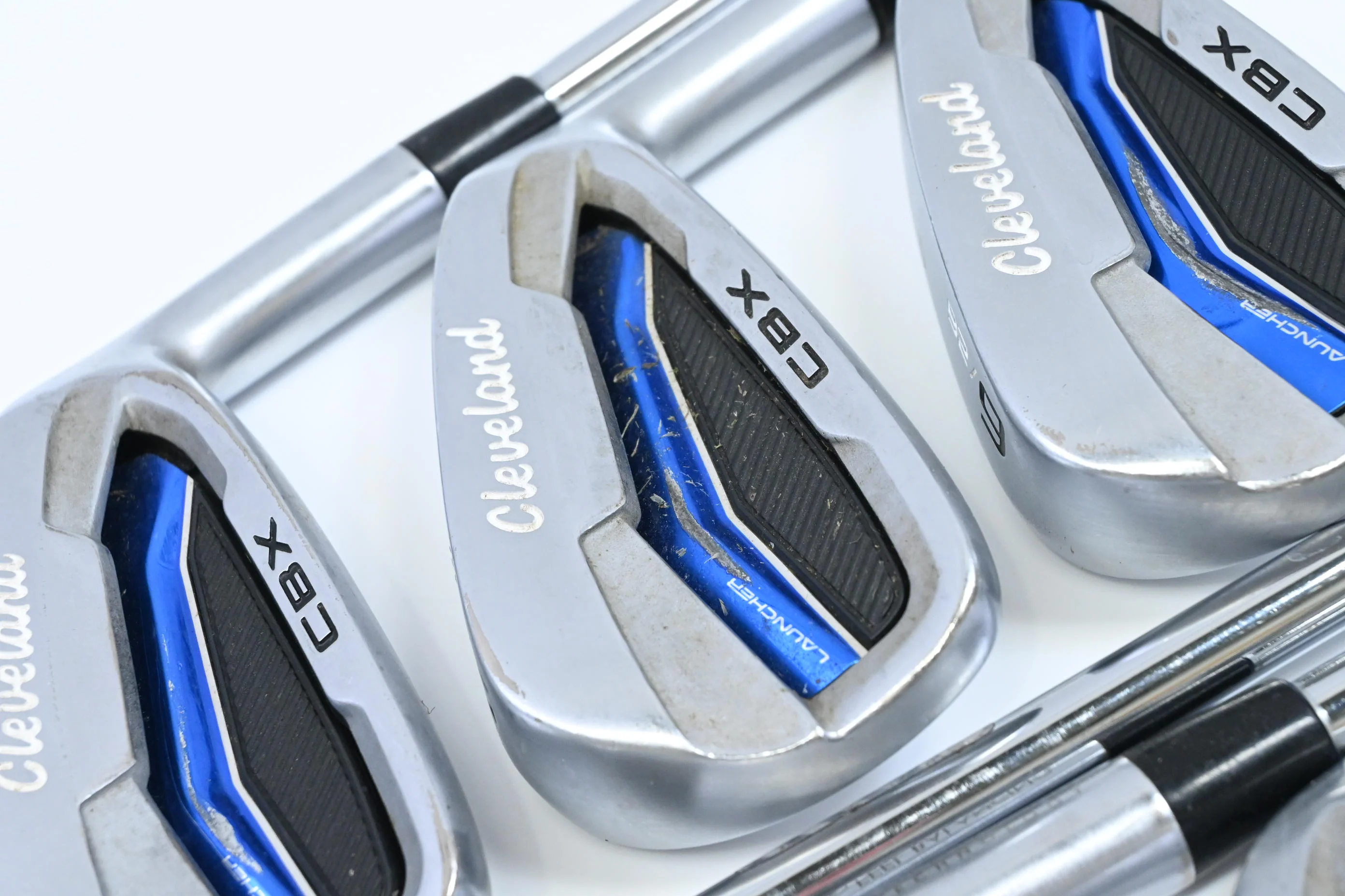 Cleveland CBX Irons / 4-PW / Regular Flex Dynamic Gold DST 98 R300 Shafts