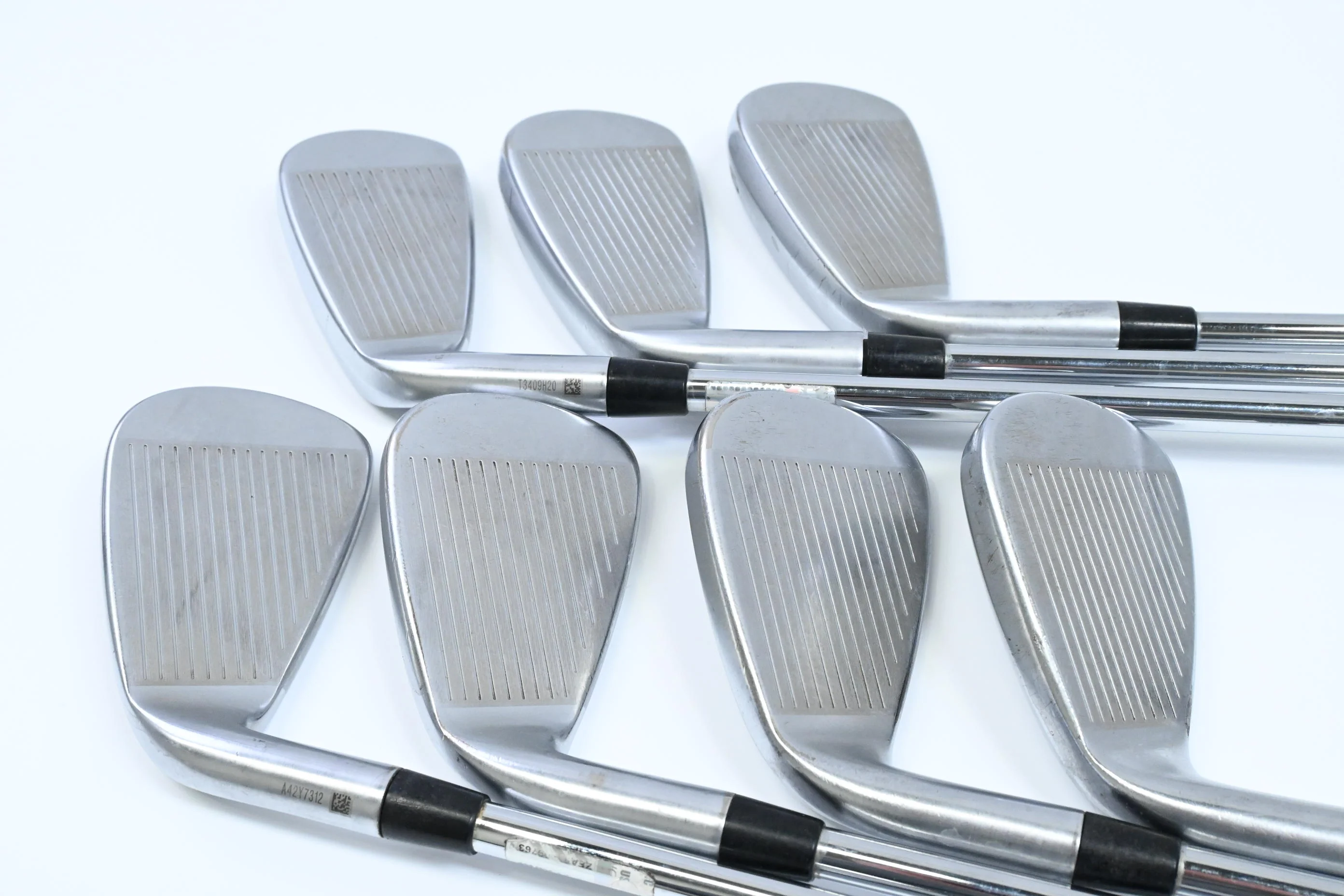 Cleveland CBX Irons / 4-PW / Regular Flex Dynamic Gold DST 98 R300 Shafts - Image 3