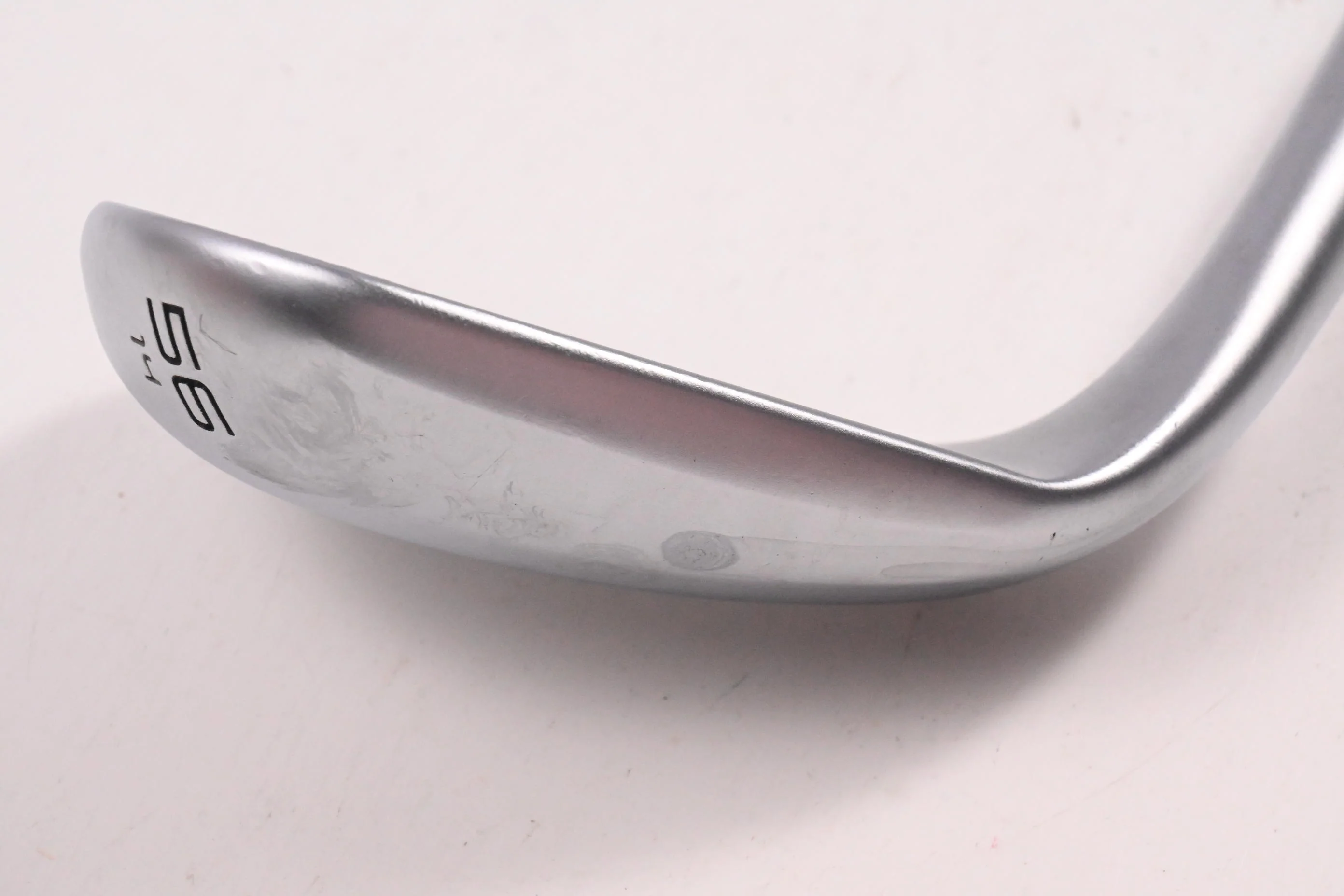 Cleveland CBZ Sand Wedge / 56 Degree / Wedge Flex UST Recoil Dart 80 Shaft - Image 3
