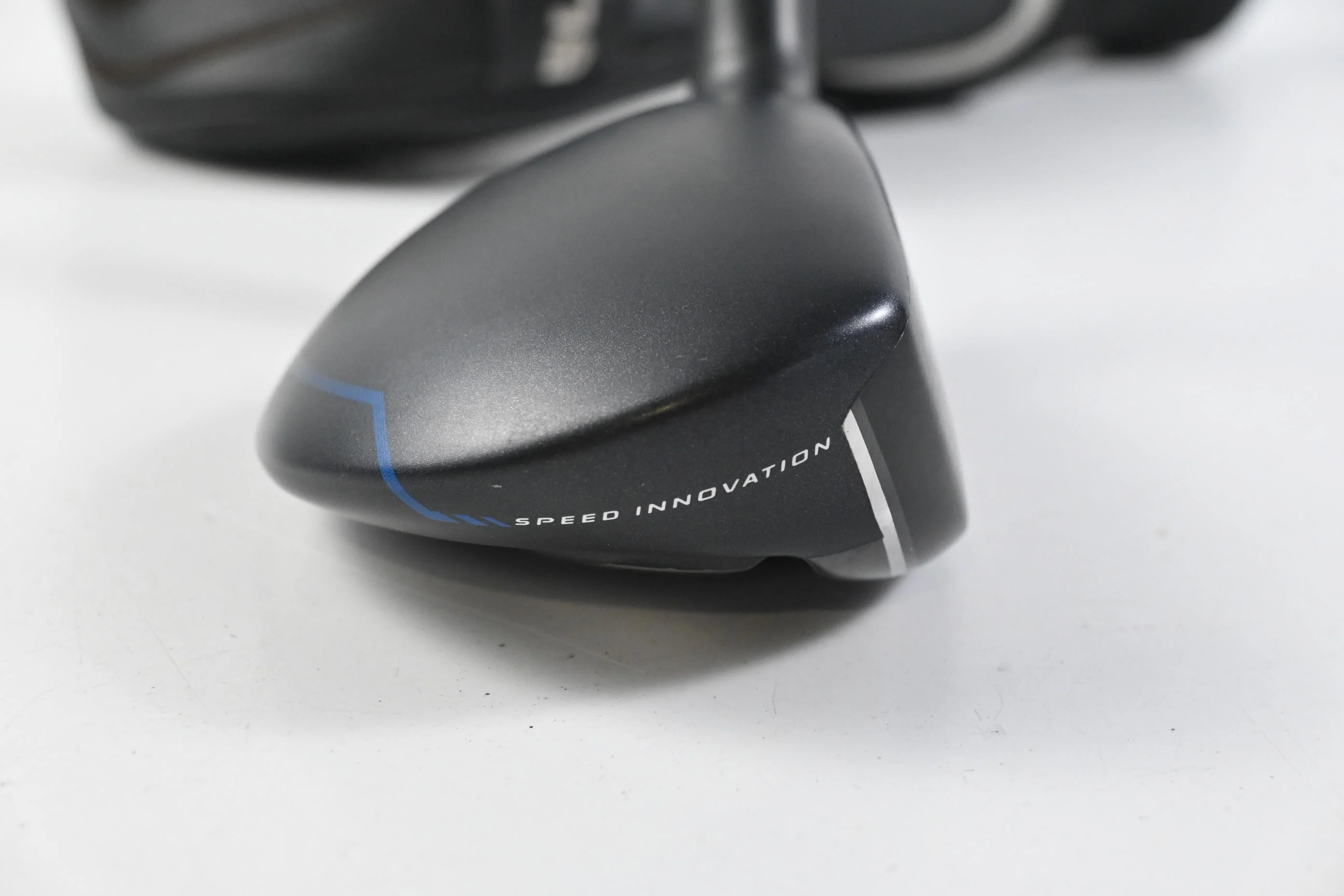 Cleveland CG Black 2015 #2 Hybrid / 17 Degree / Regular Flex Diamana 74 Shaft - Image 3