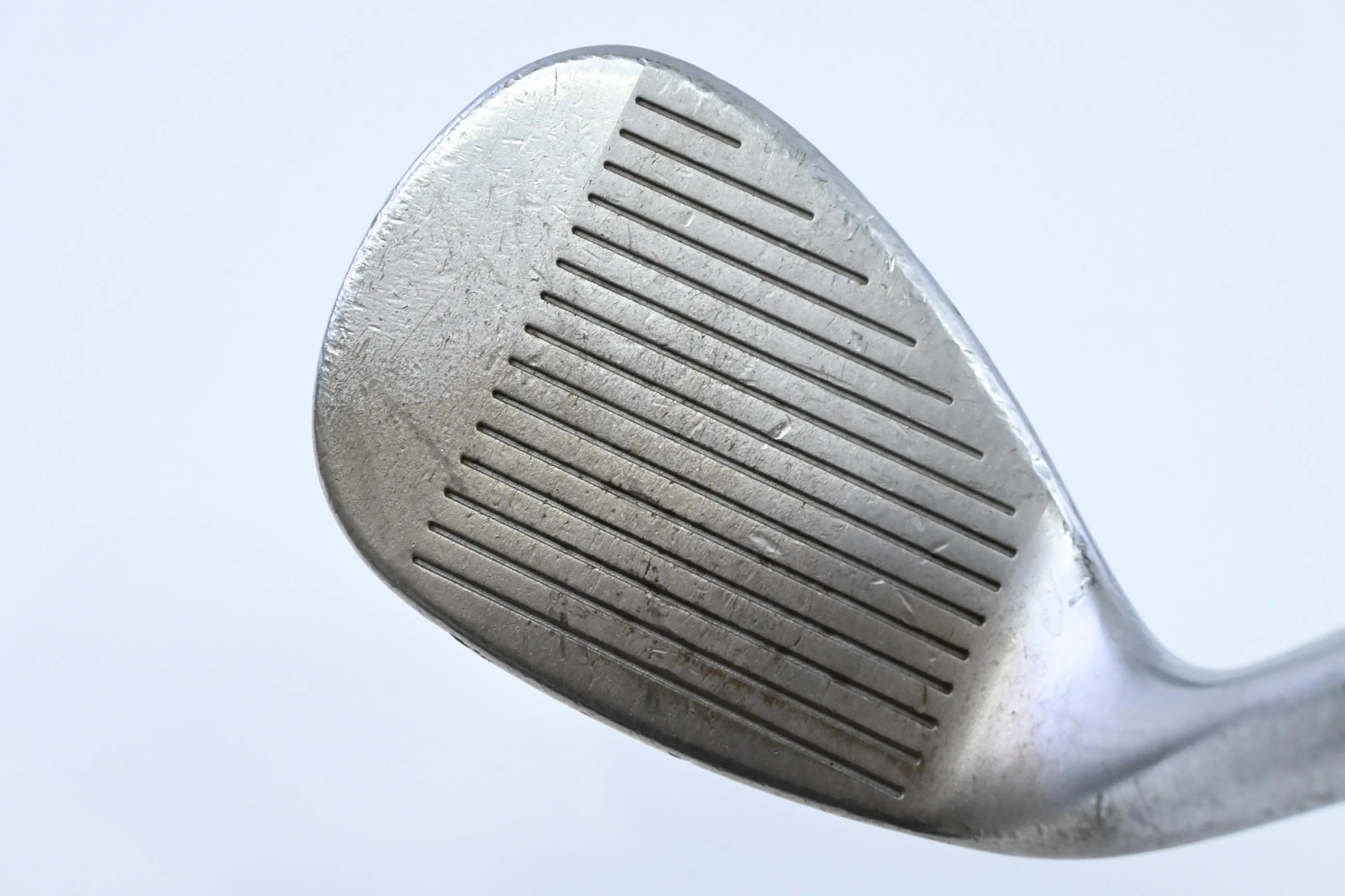 Cleveland CG10 Sand Wedge / 56 Degree / Wedge Flex Dynamic Gold Shaft - Image 2