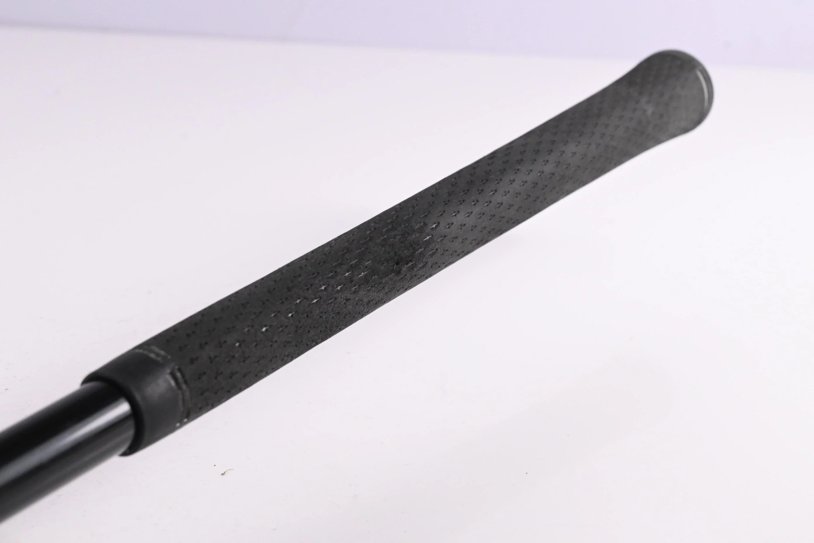 Cleveland Classic #4 Hybrid / 23 Degree / Regular Flex Matrix OZIK Xcon-6 Shaft - Image 8