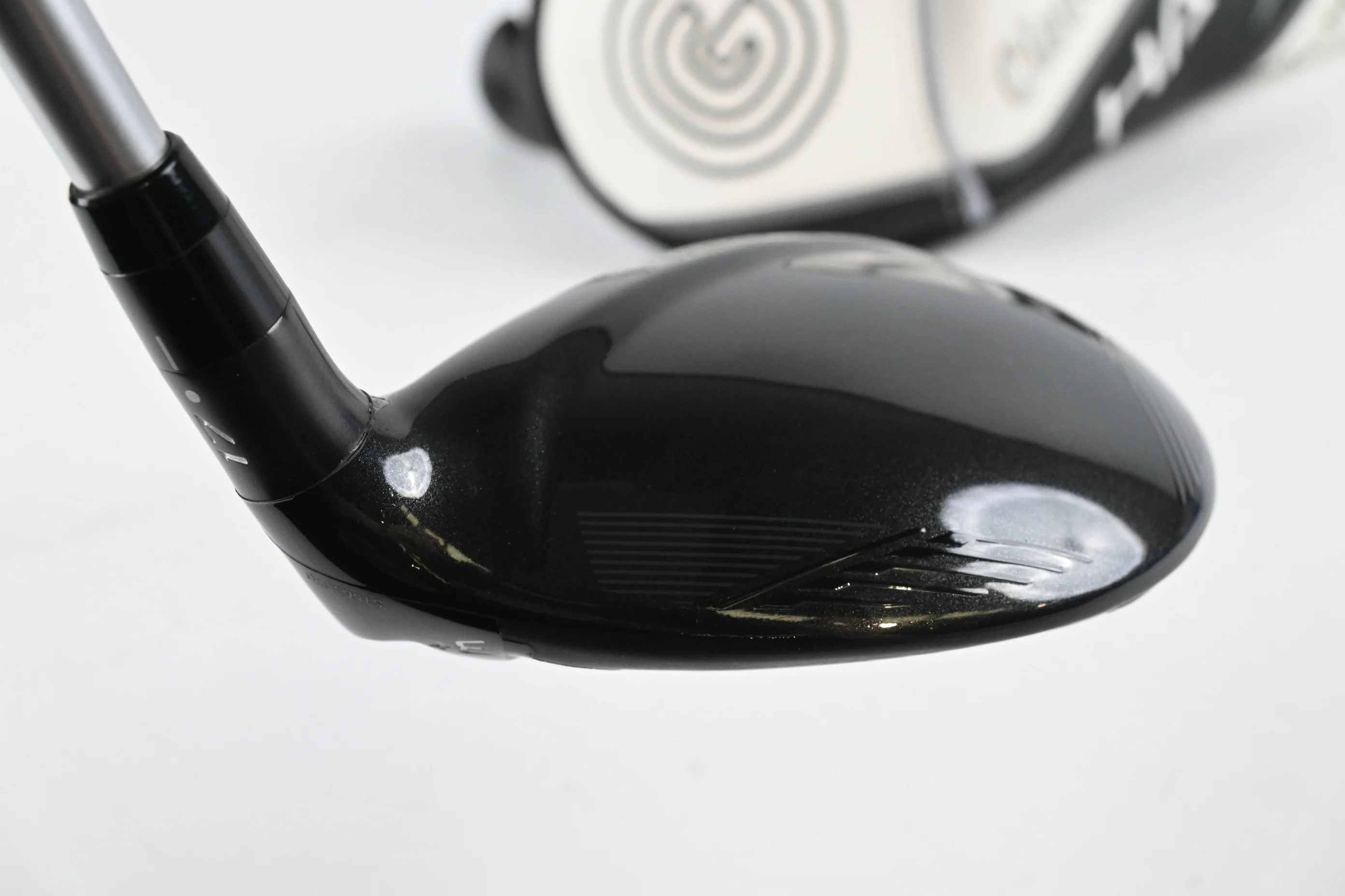 Cleveland Halo XL Hy-Wood #3+ Hybrid / 17 Degree / Stiff Flex Aldila Ascent 40 - Image 5