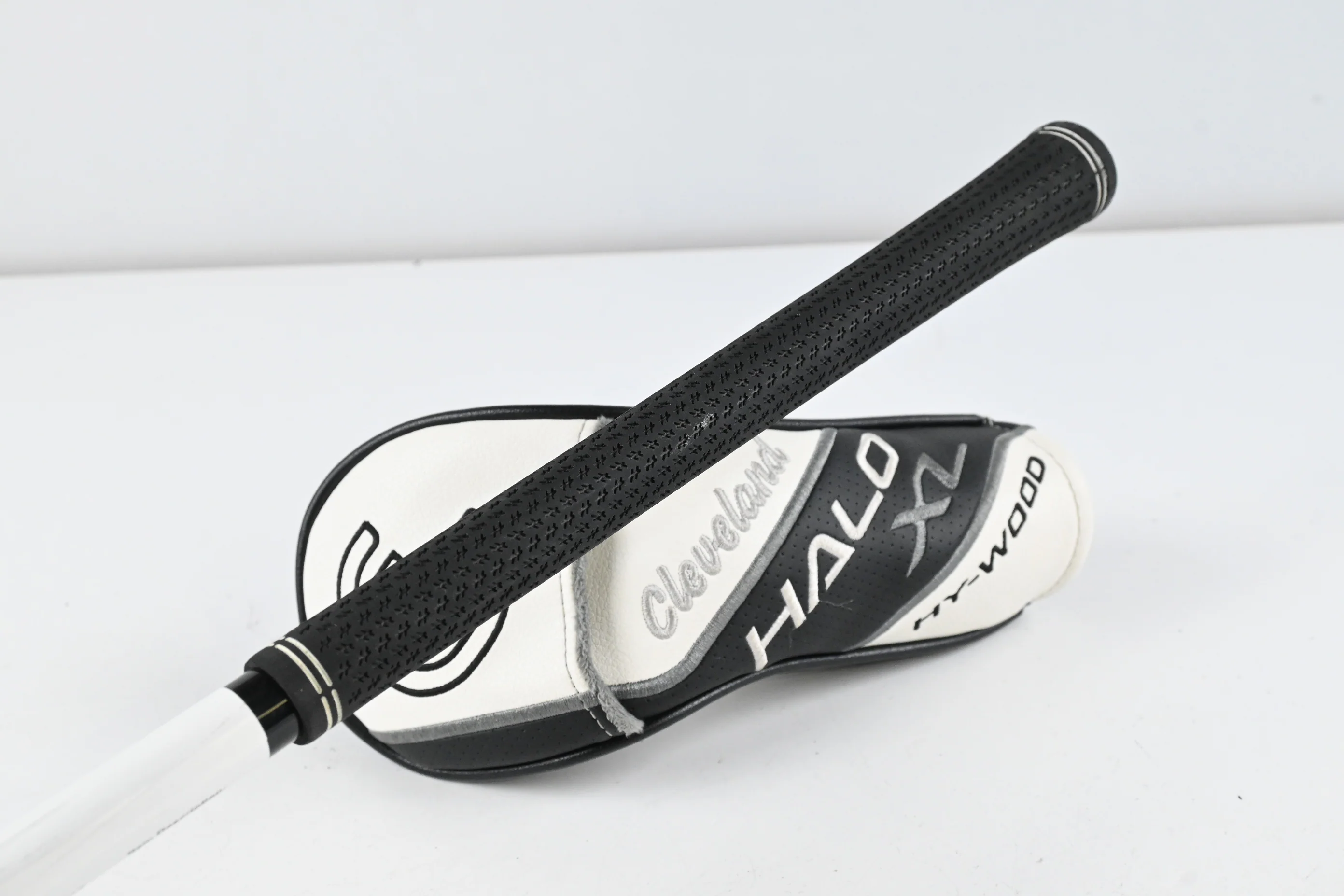 Cleveland Halo XL Hy-Wood #3+ Hybrid / 17 Degree / Stiff Flex Aldila Ascent 40 - Image 8