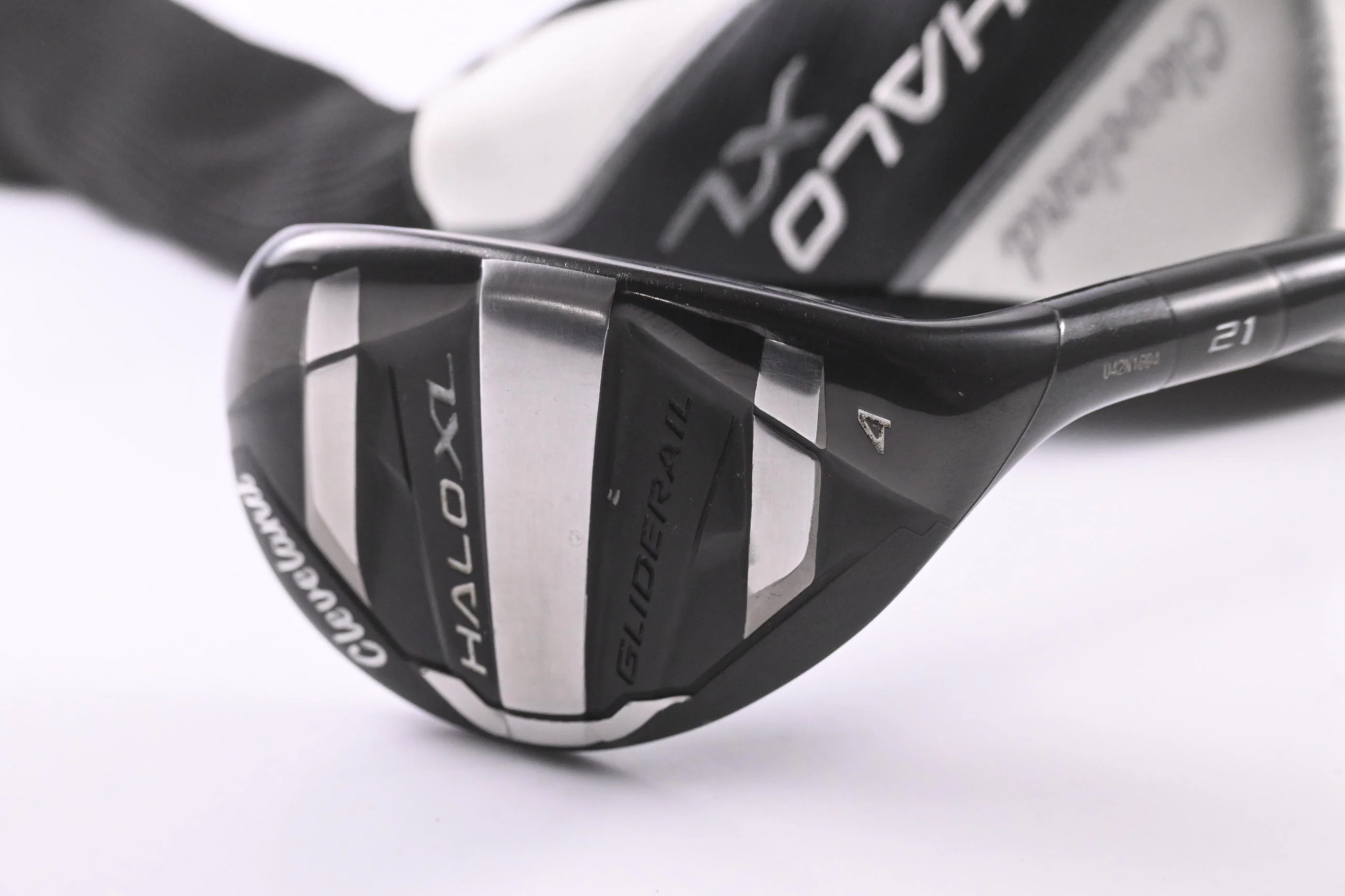 Cleveland Halo XL #4 Hybrid / 21 Degree / Regular Flex Tensei AV Blue 65 Shaft - Image 2