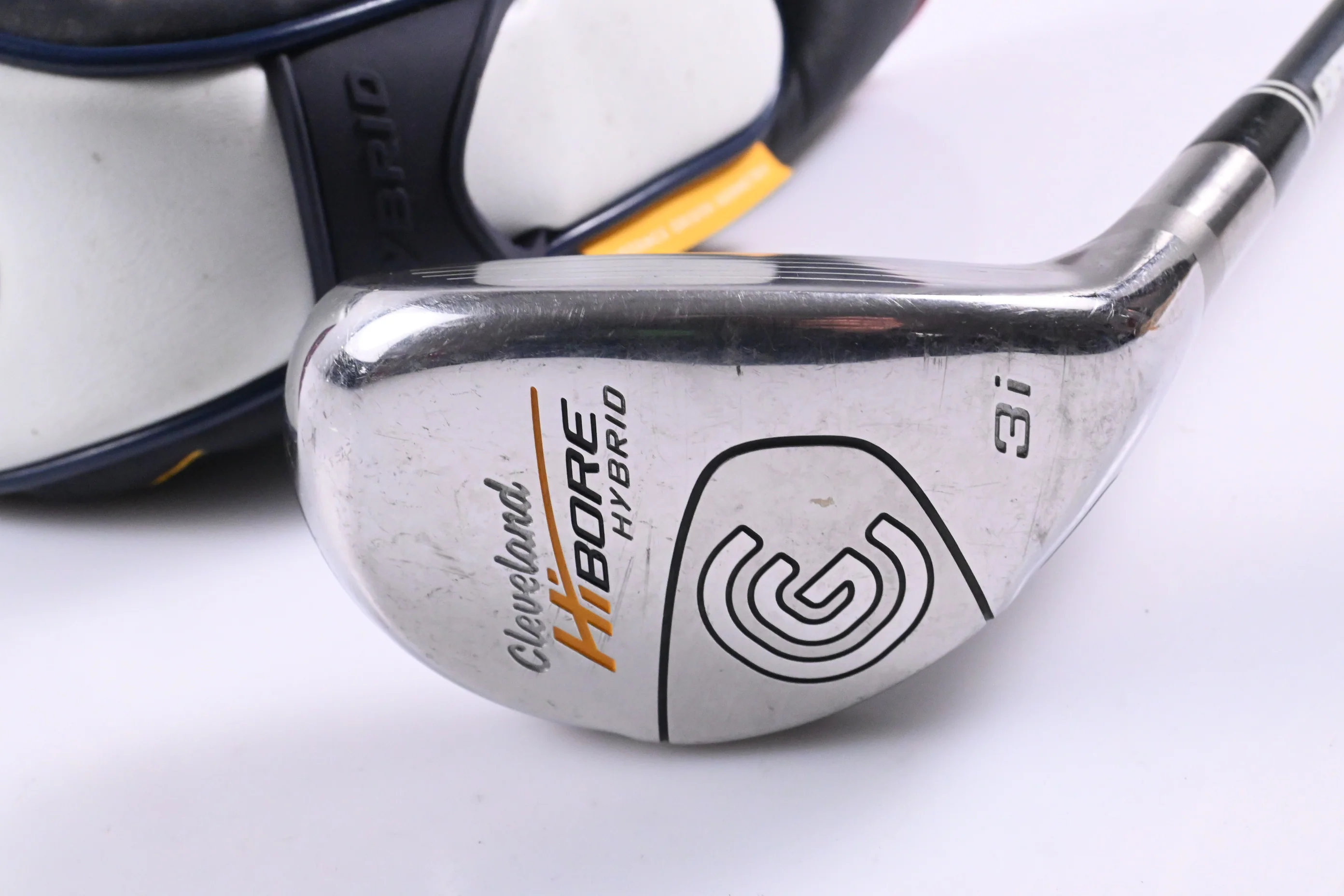 Cleveland HiBore #3 Hybrid / 22 Degree / Regular Flex Cleveland HiBore 78g Shaft - Image 2
