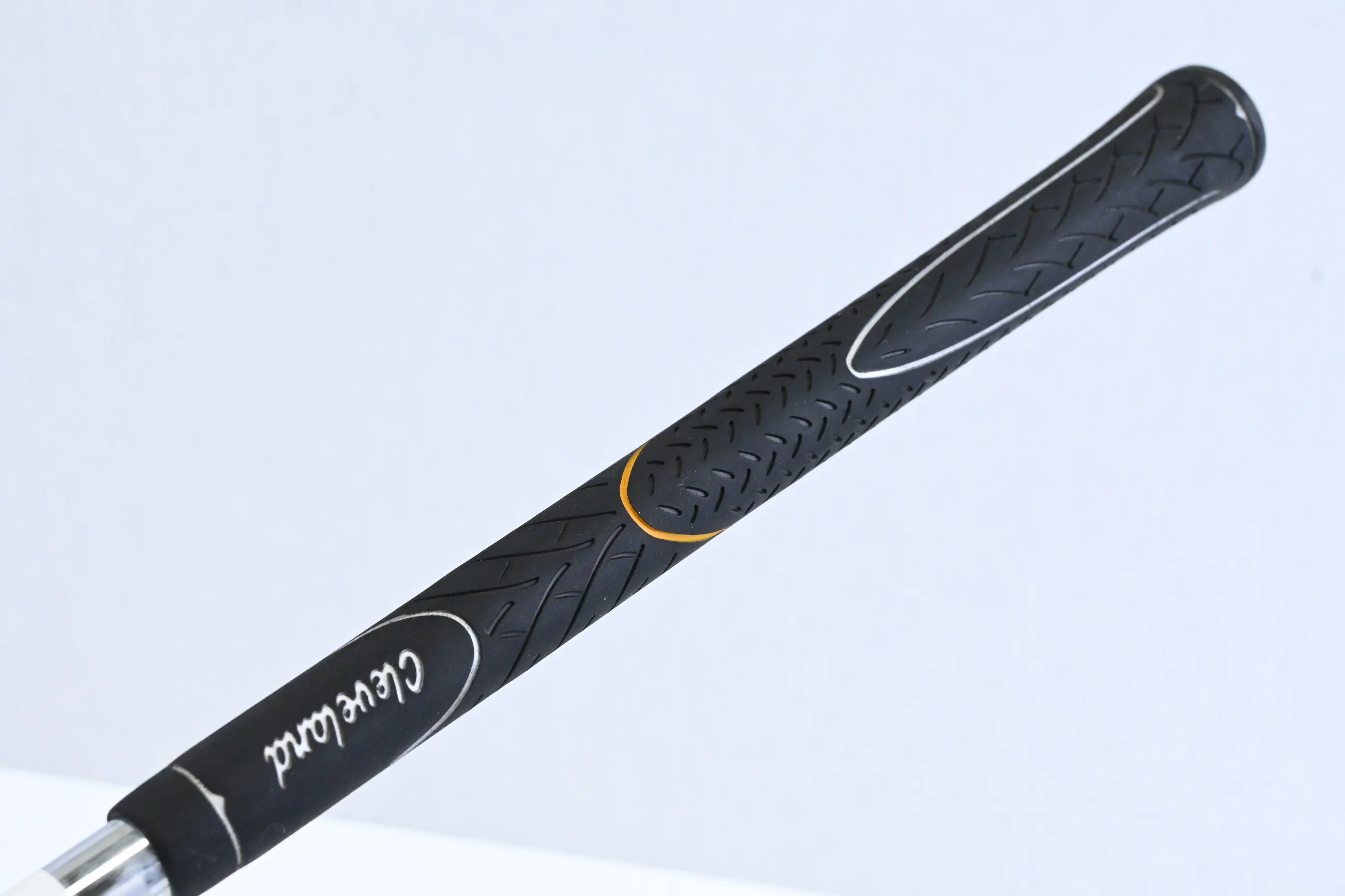 Cleveland HiBore #5 Hybrid / 27 Degree / Regular Flex Cleveland HiBore Shaft - Image 8