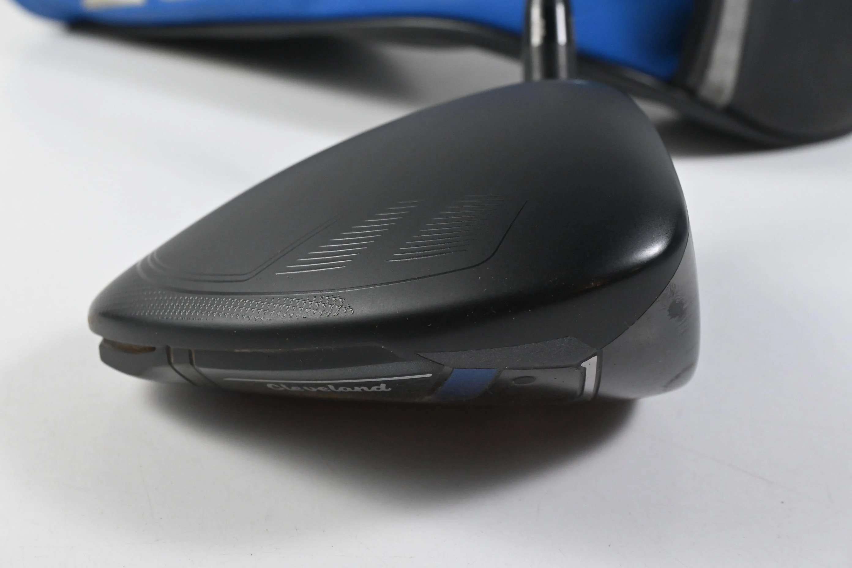 Cleveland HiBore XL Lite Driver / 9-12 Degree / Regular Flex Aldila Ascent 40 - Image 3