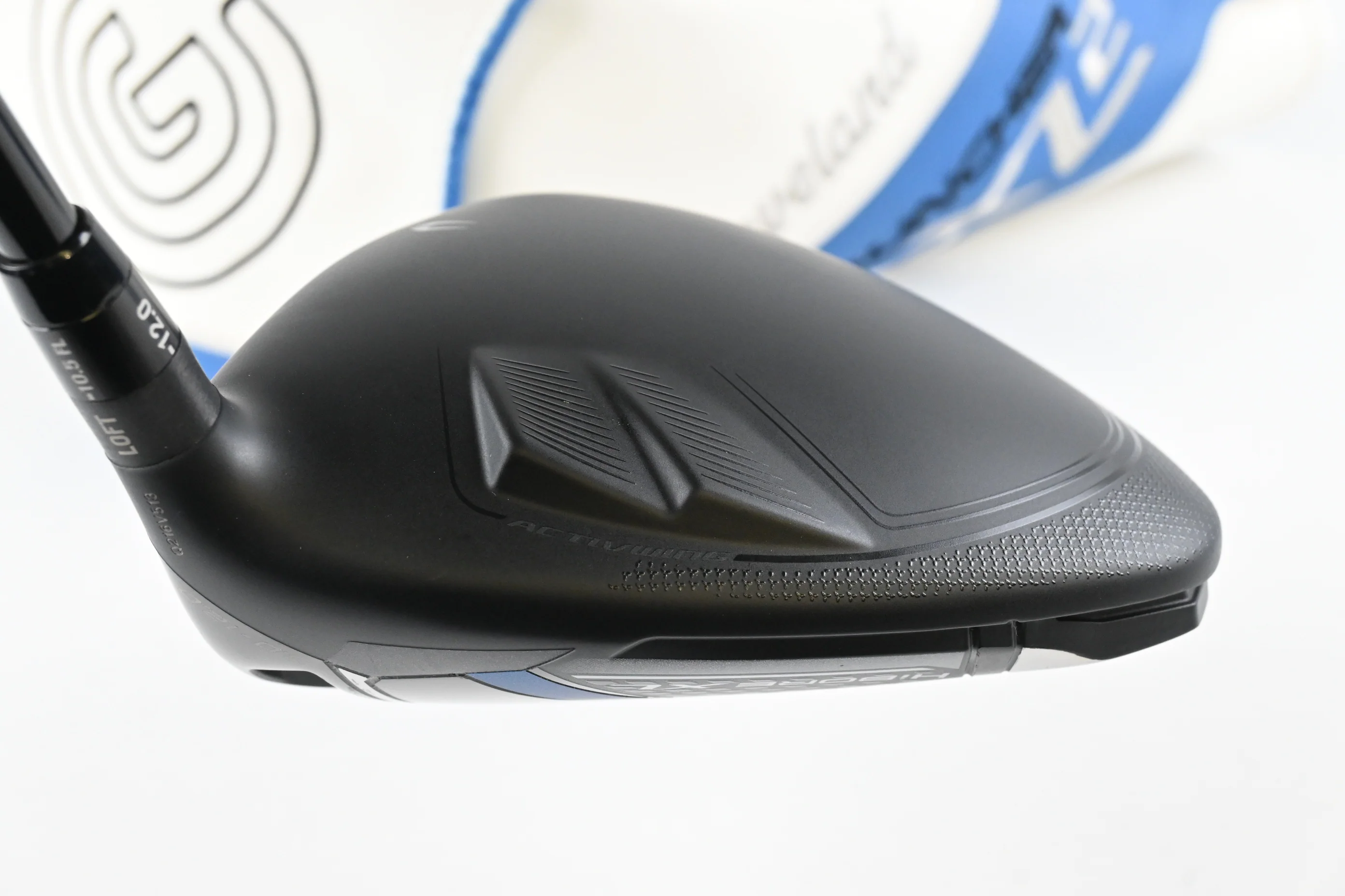 Cleveland HiBore XL Lite Driver / 9-12 Degree / Stiff Flex Tensei AV Blue 55 - Image 5