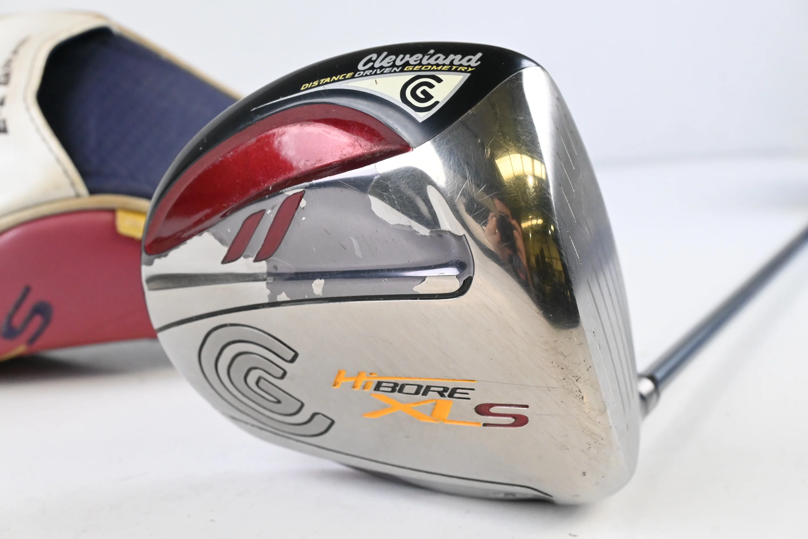 Cleveland HiBore XLS Driver / 9.5 Degree / Regular Flex Fujikura Fit-On Red 65