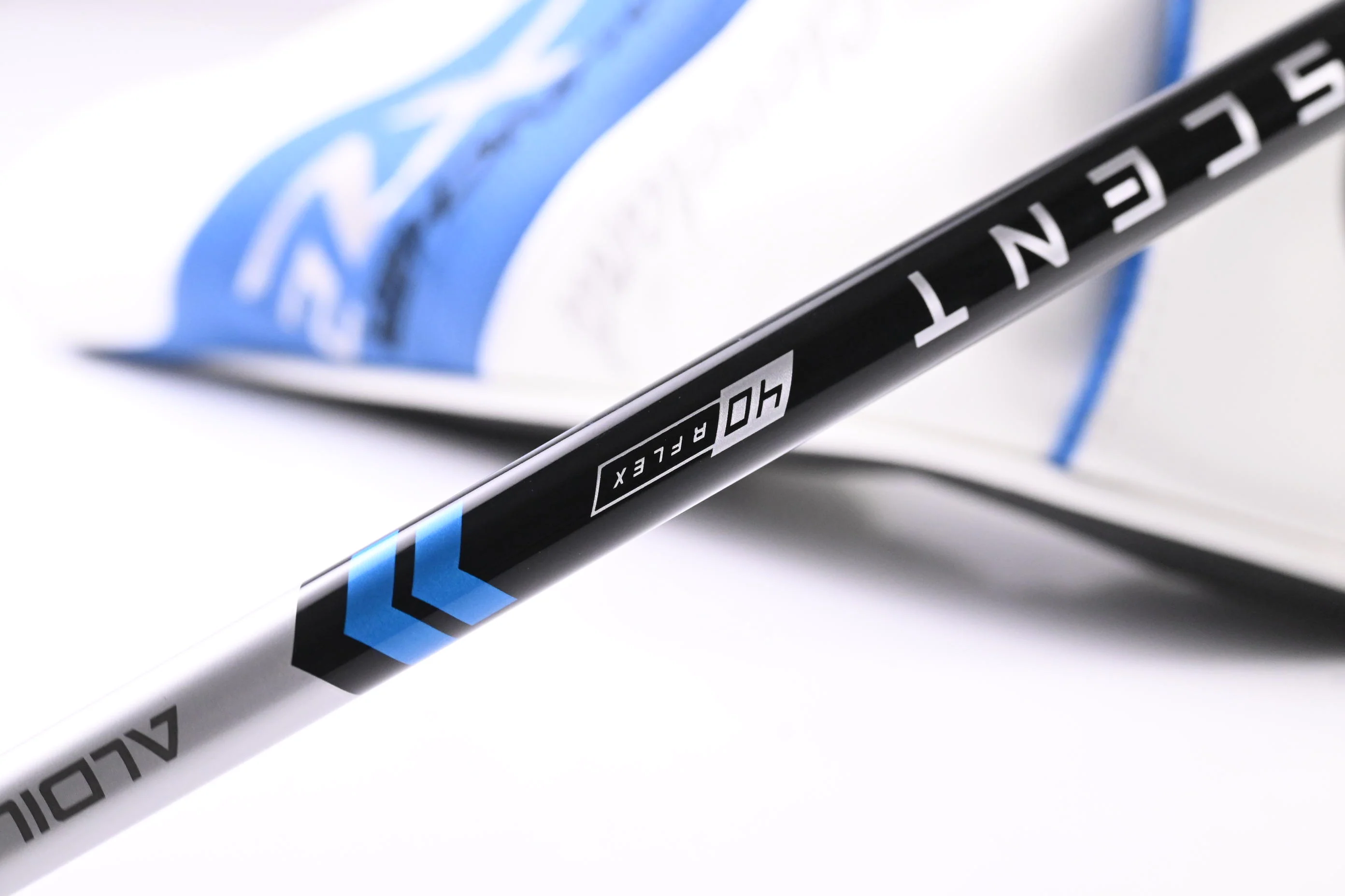 Cleveland Launcher XL 2 Draw Driver / 10.5 Degree / Regular Flex Aldila Ascent - Image 6