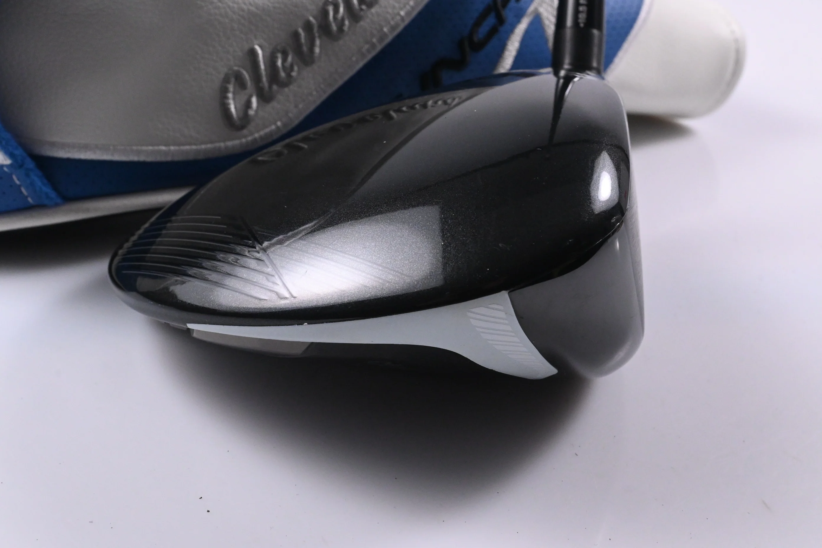 Cleveland Launcher XL 2 Driver / 9 Degree / Stiff Flex Tensei AV Blue 55 Shaft - Image 3