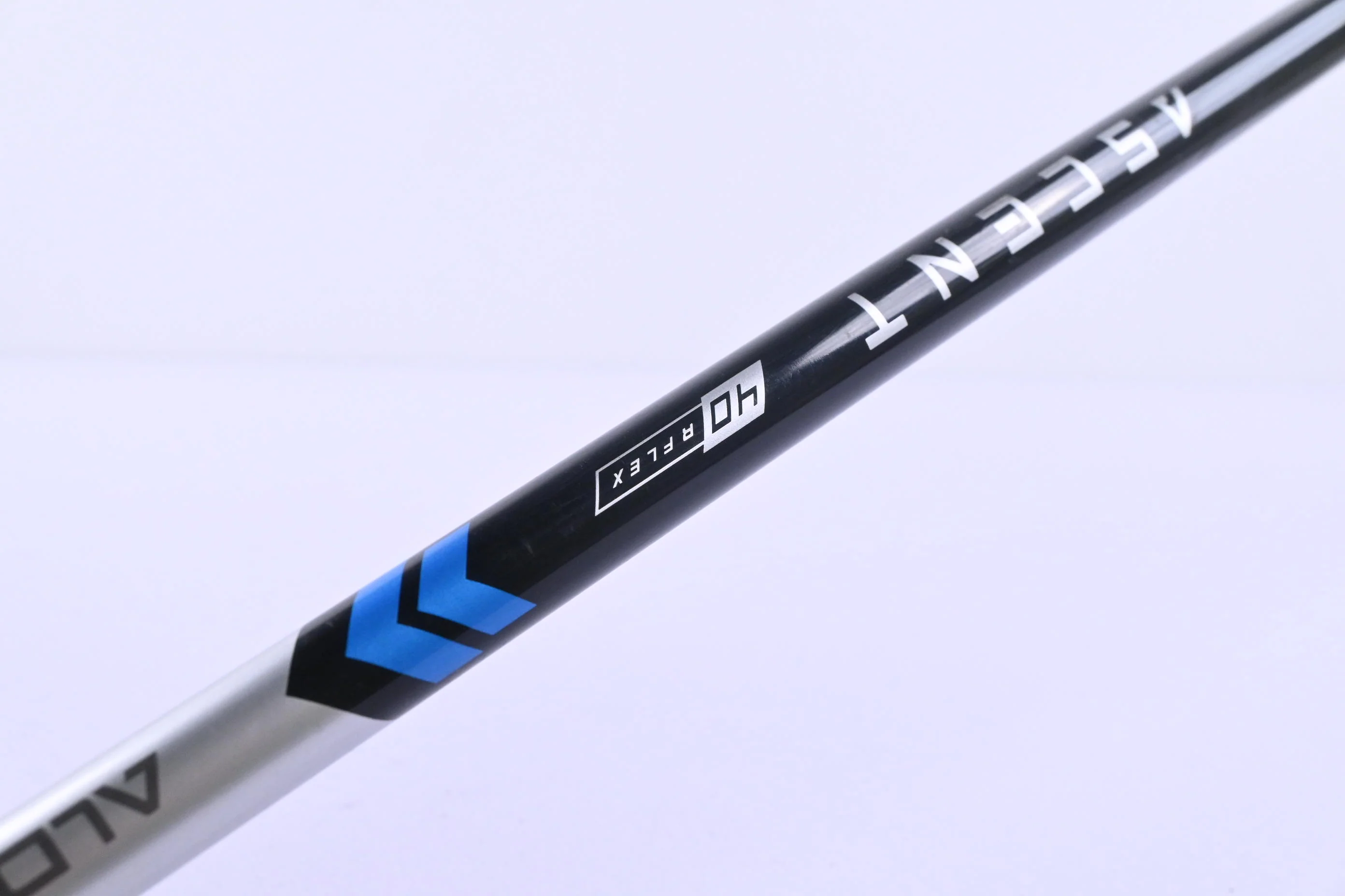 Cleveland Launcher XL Lite Driver / 10.5 Degree / Regular Flex Aldila Ascent 40 - Image 6