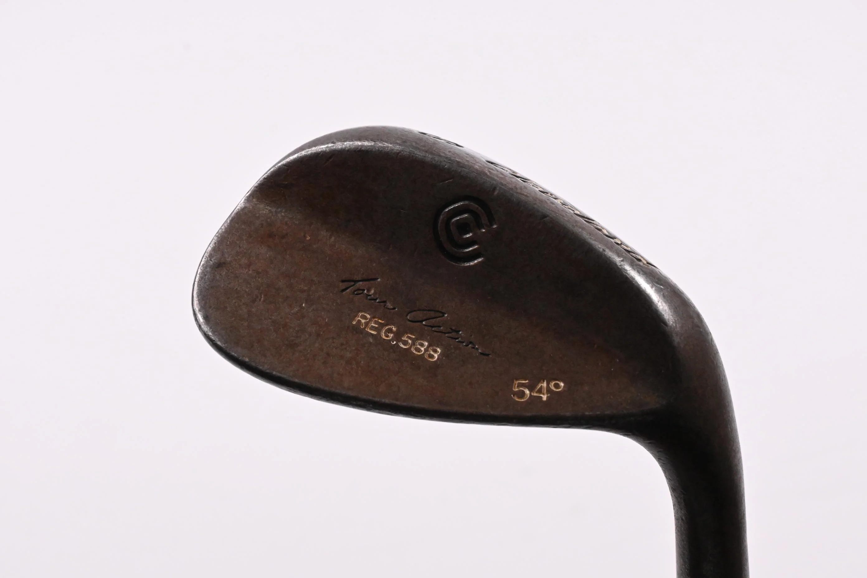 Cleveland Reg 588 RTG Sand Wedge / 54 Degree / Stiff Flex Dynamic Gold Shaft