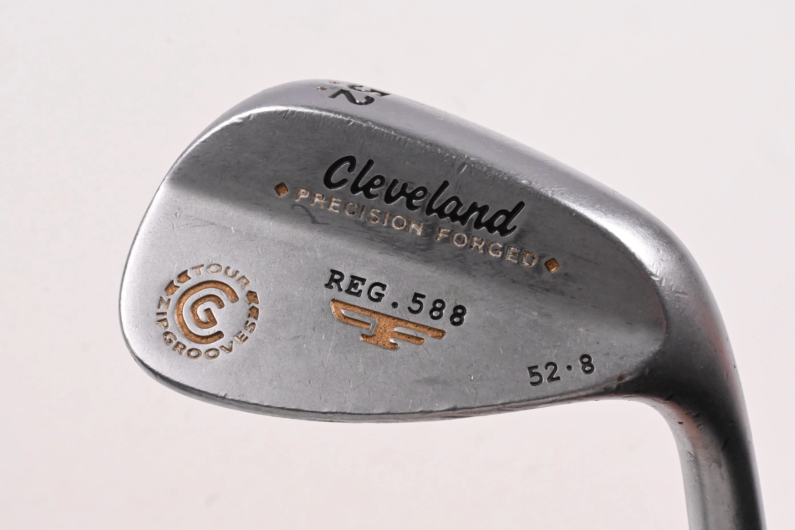 Cleveland Reg 588 RTG Gap Wedge / 52 Degree / Wedge Flex Tour Concept Shaft