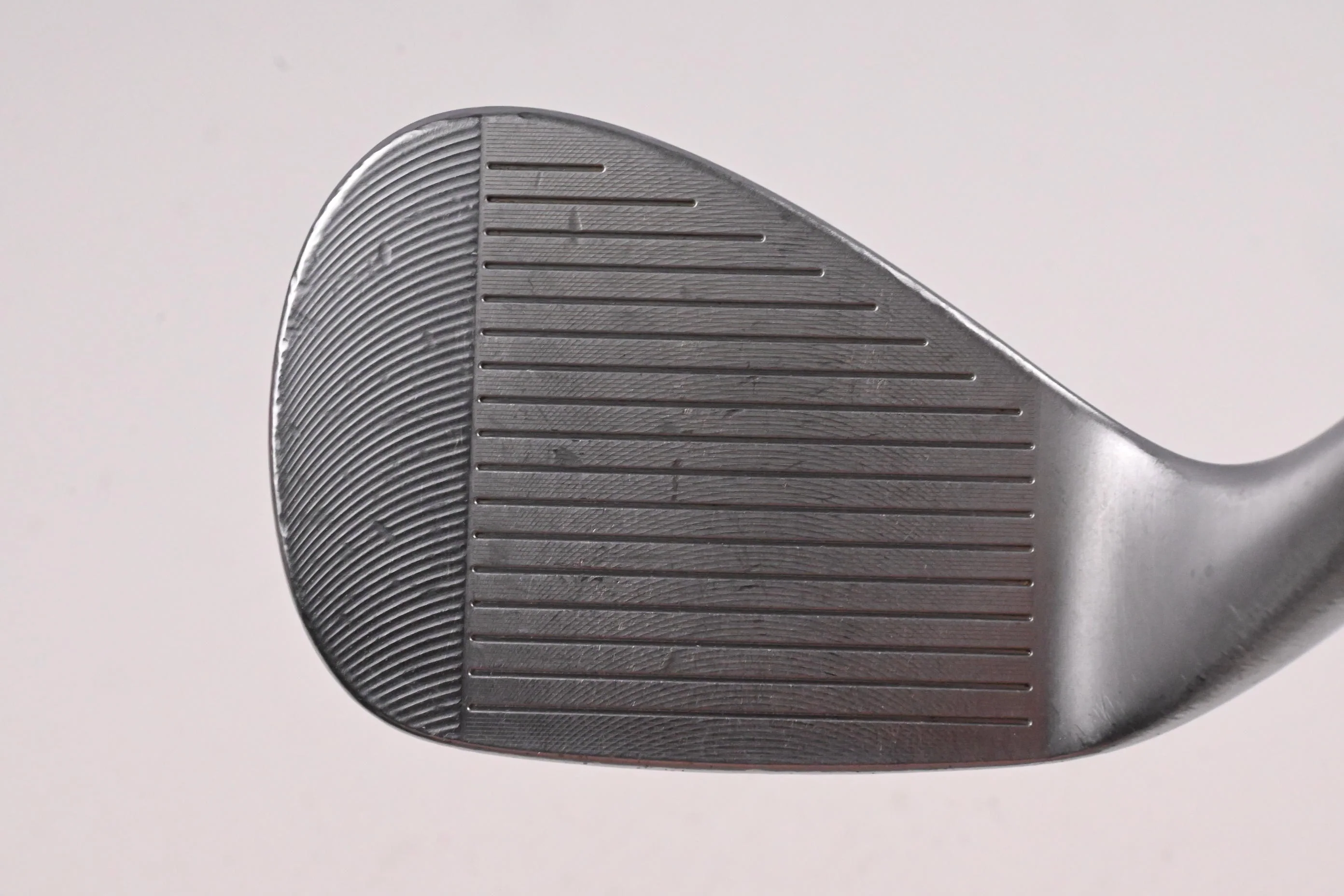 Cleveland RTX-4 Gap Wedge / 52 Degree / Stiff Flex Dynamic Gold S400 Shaft - Image 2