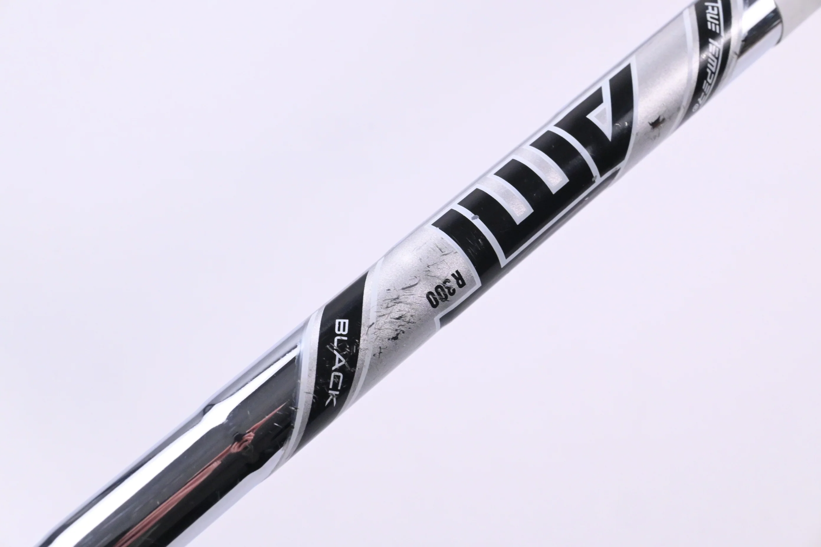 Cleveland RTX ZipCore Lob Wedge / 60 Degree / Regular Flex AMT Black R300 Shaft - Image 4