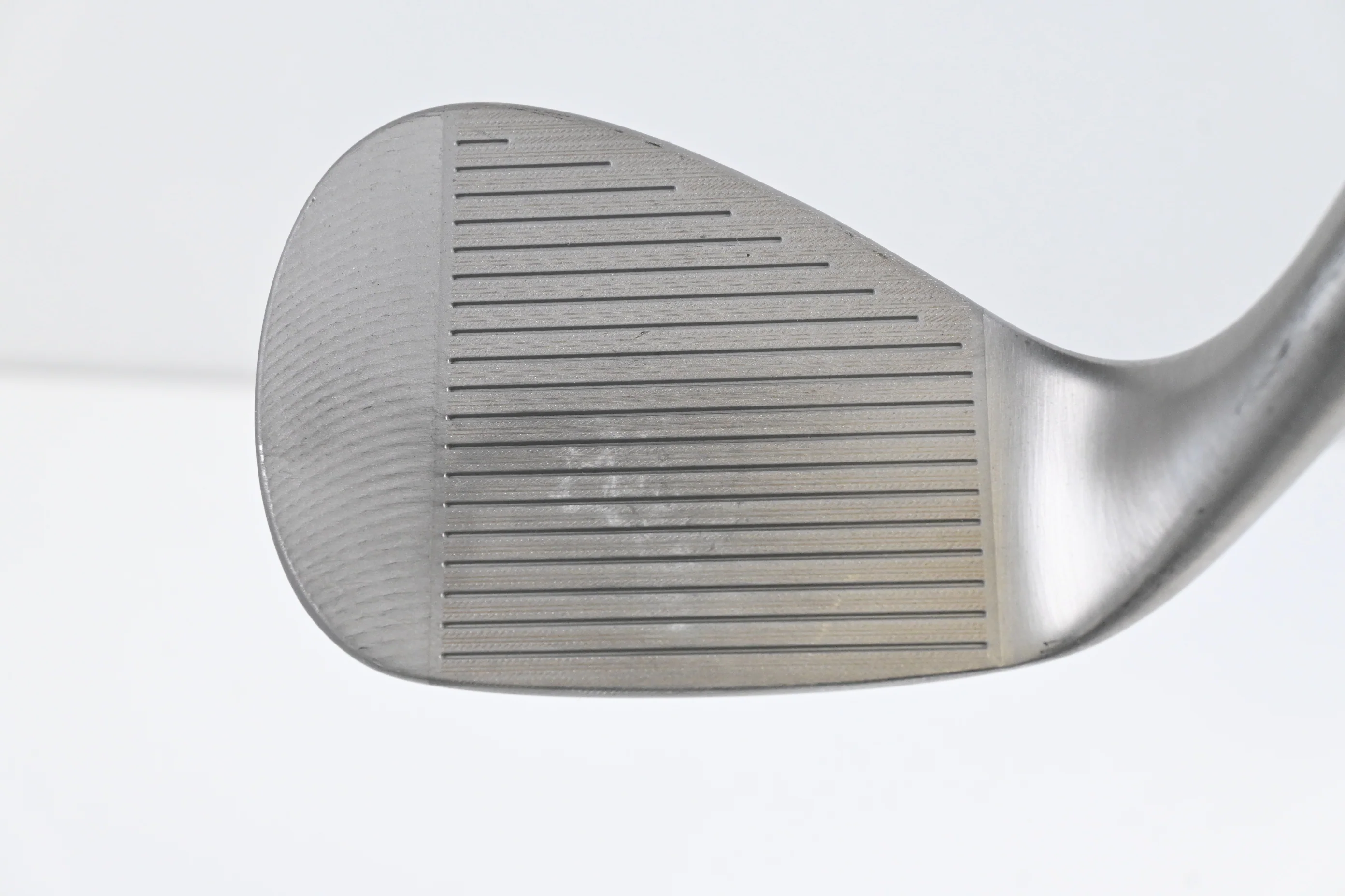 Cleveland RTZ Tour Rack Gap Wedge / 52 Degree / Wedge Flex Dynamic Gold Spinner - Image 2