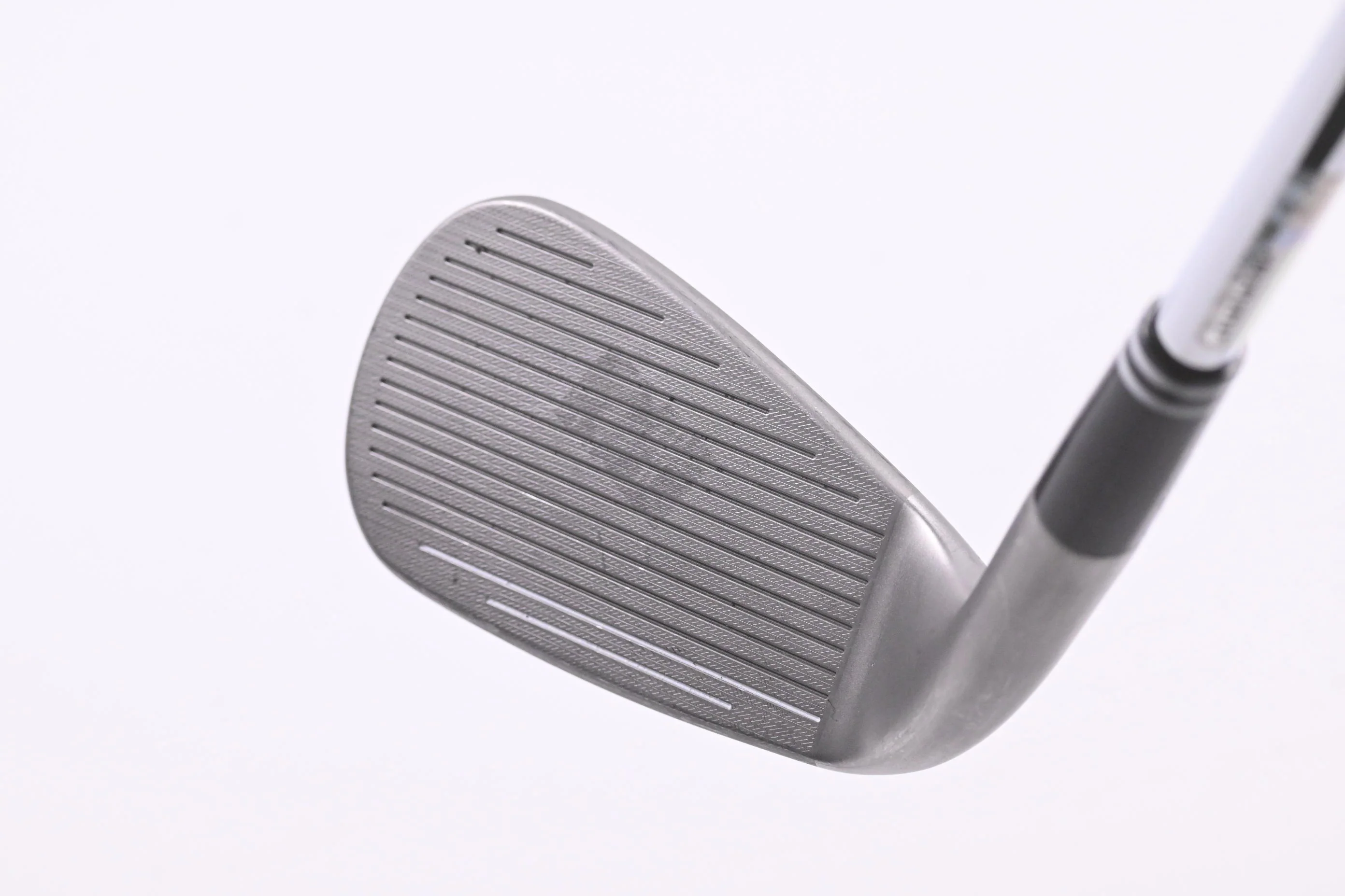 Cleveland Smart Sole Full Face Chipper Wedge / 42 Degree / Regular Flex KBS - Image 2