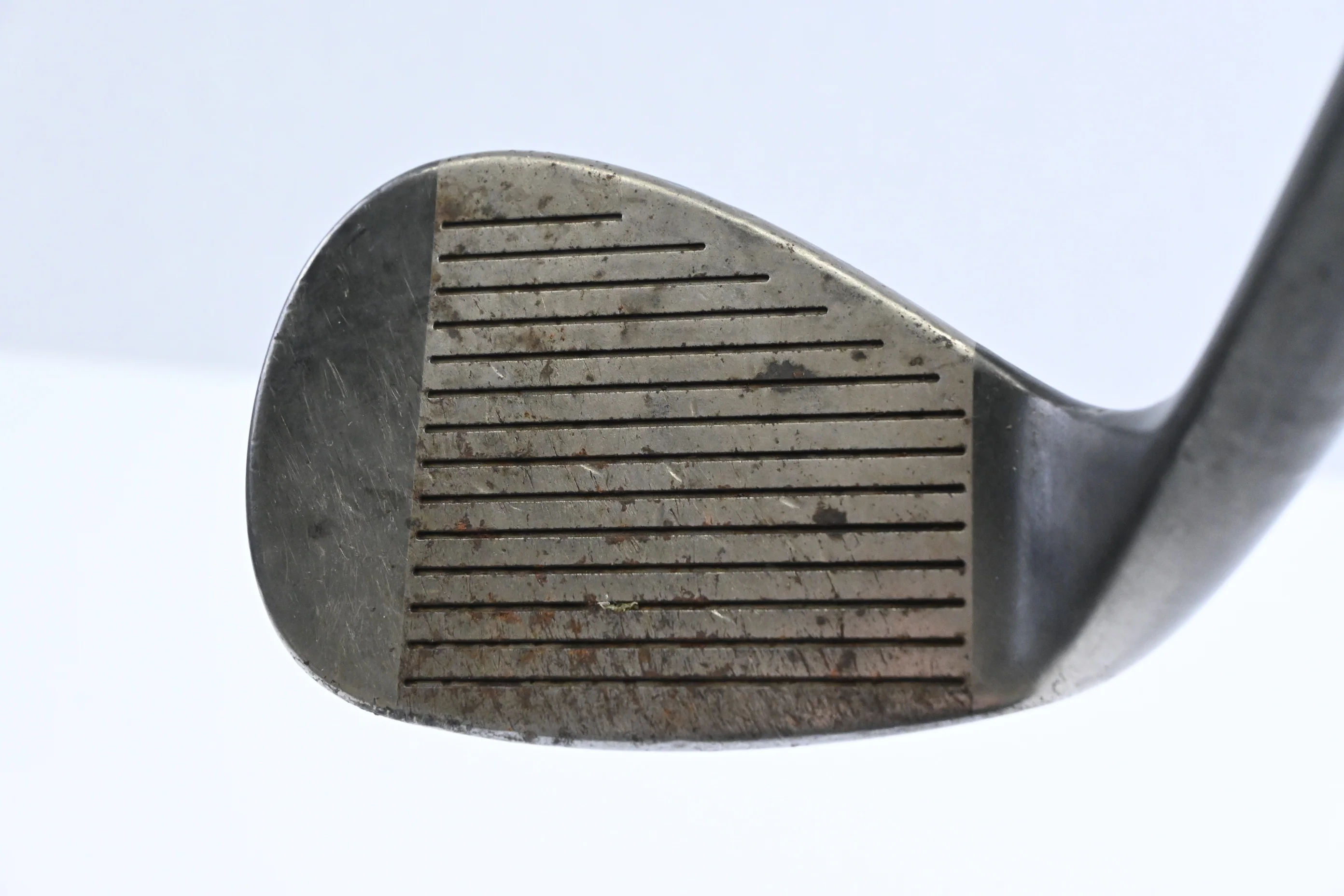 Cleveland Tour Action 900 Sand Wedge / 56 Degree / Wedge Flex Dynamic Gold Shaft - Image 2