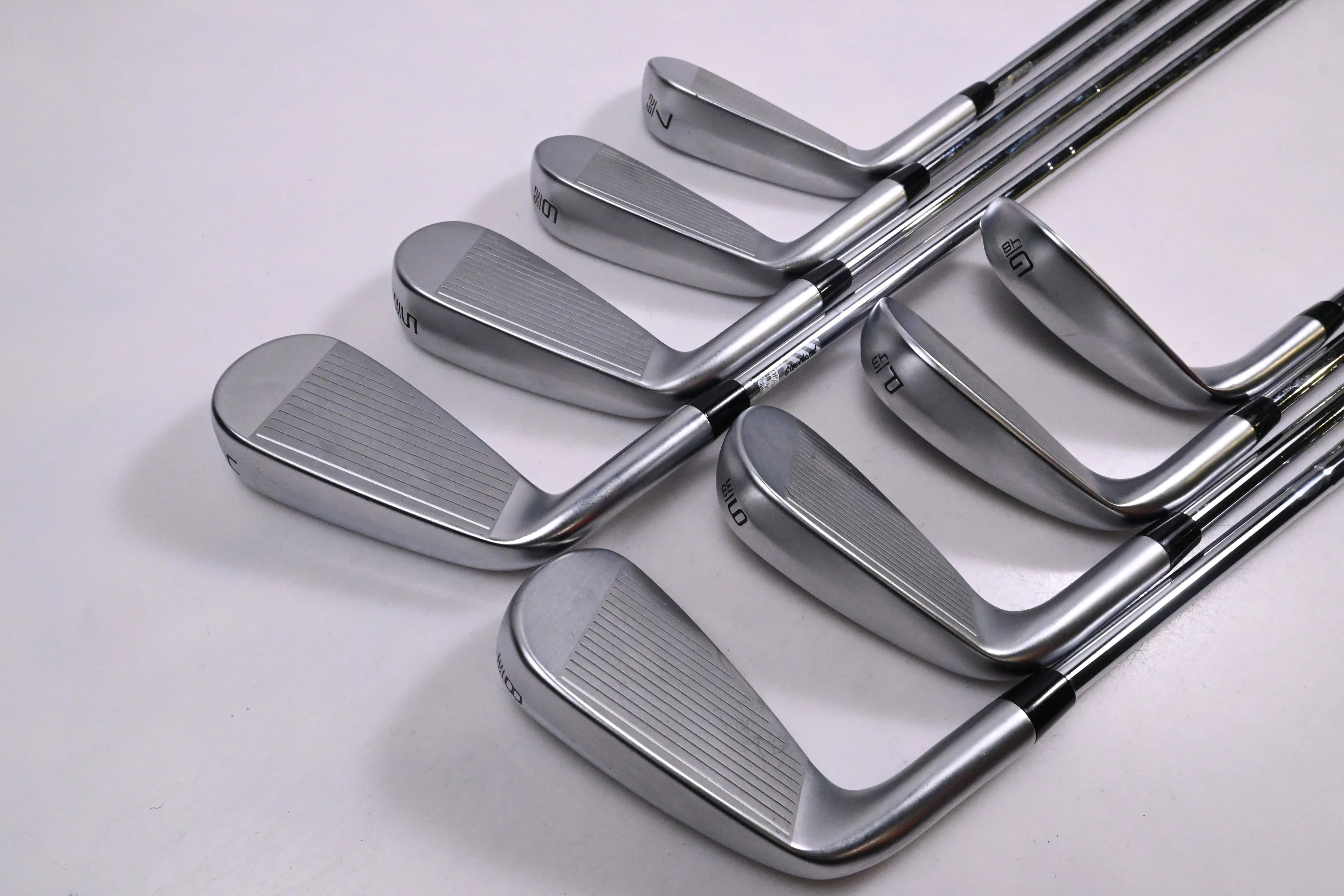 Cleveland Zipcore XL Irons / 4-PW+GW / Stiff Flex KBS Tour Lite Shafts - Image 4