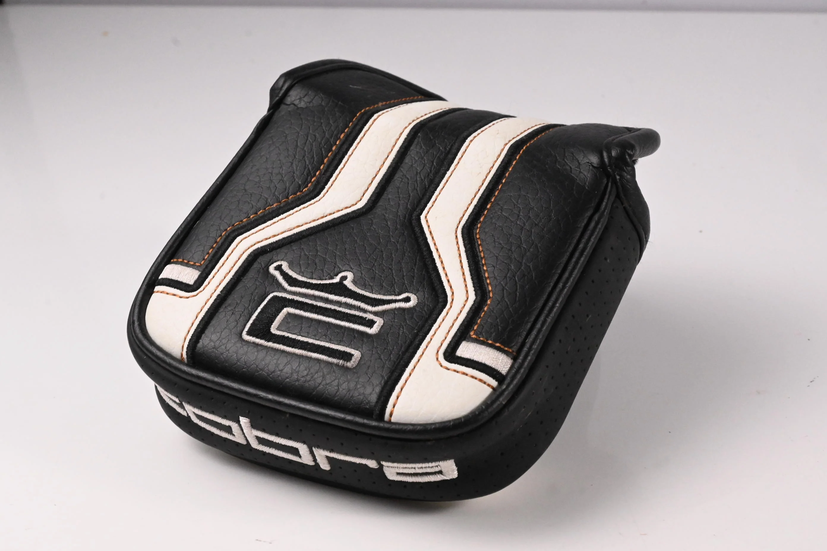 Cobra 2024 Vintage Stingray Putter / 34 Inch - Image 9