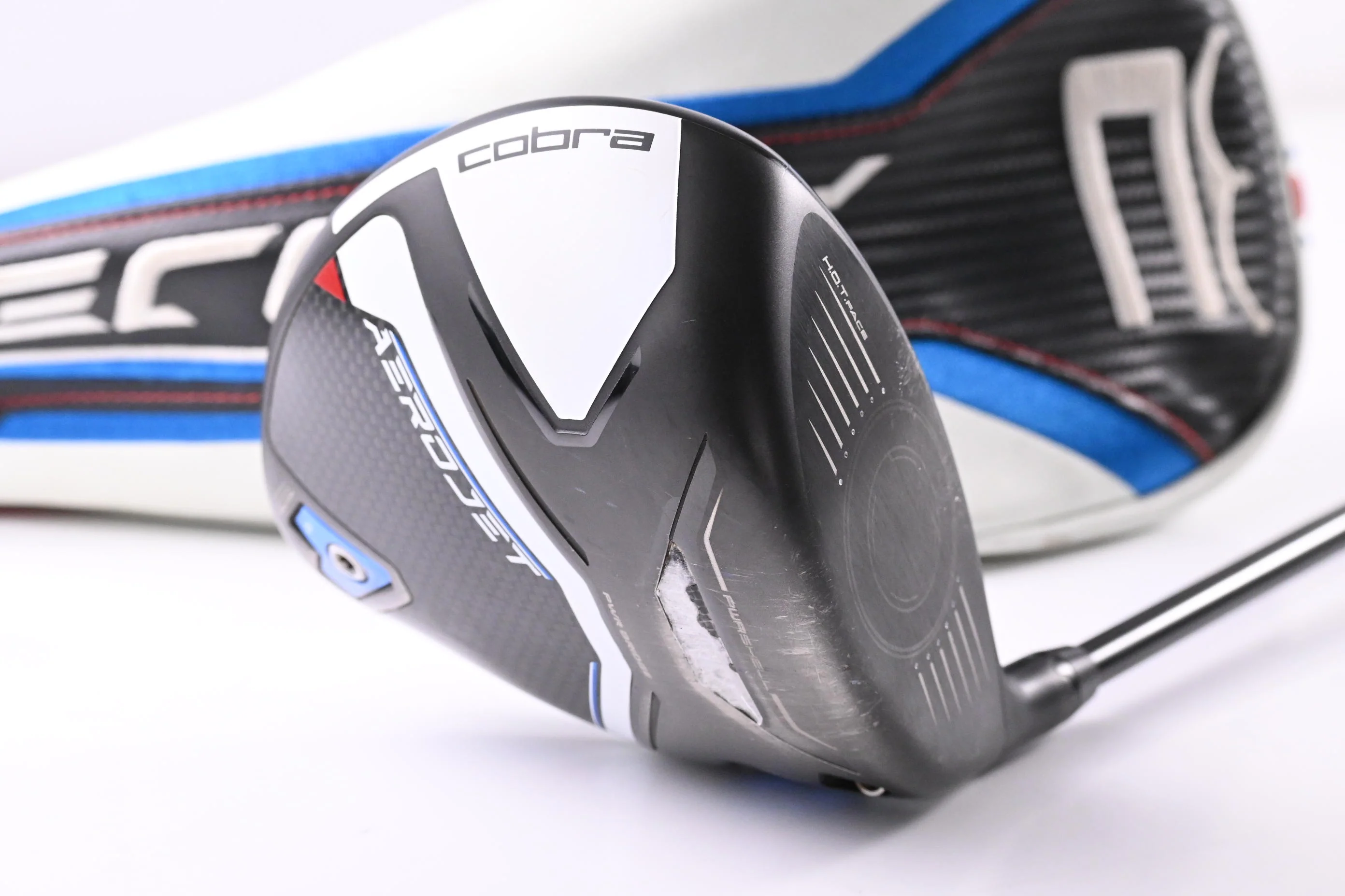 Cobra Aerojet Max Driver / 10.5 Degree / Regular Flex UST Helium 5 Shaft