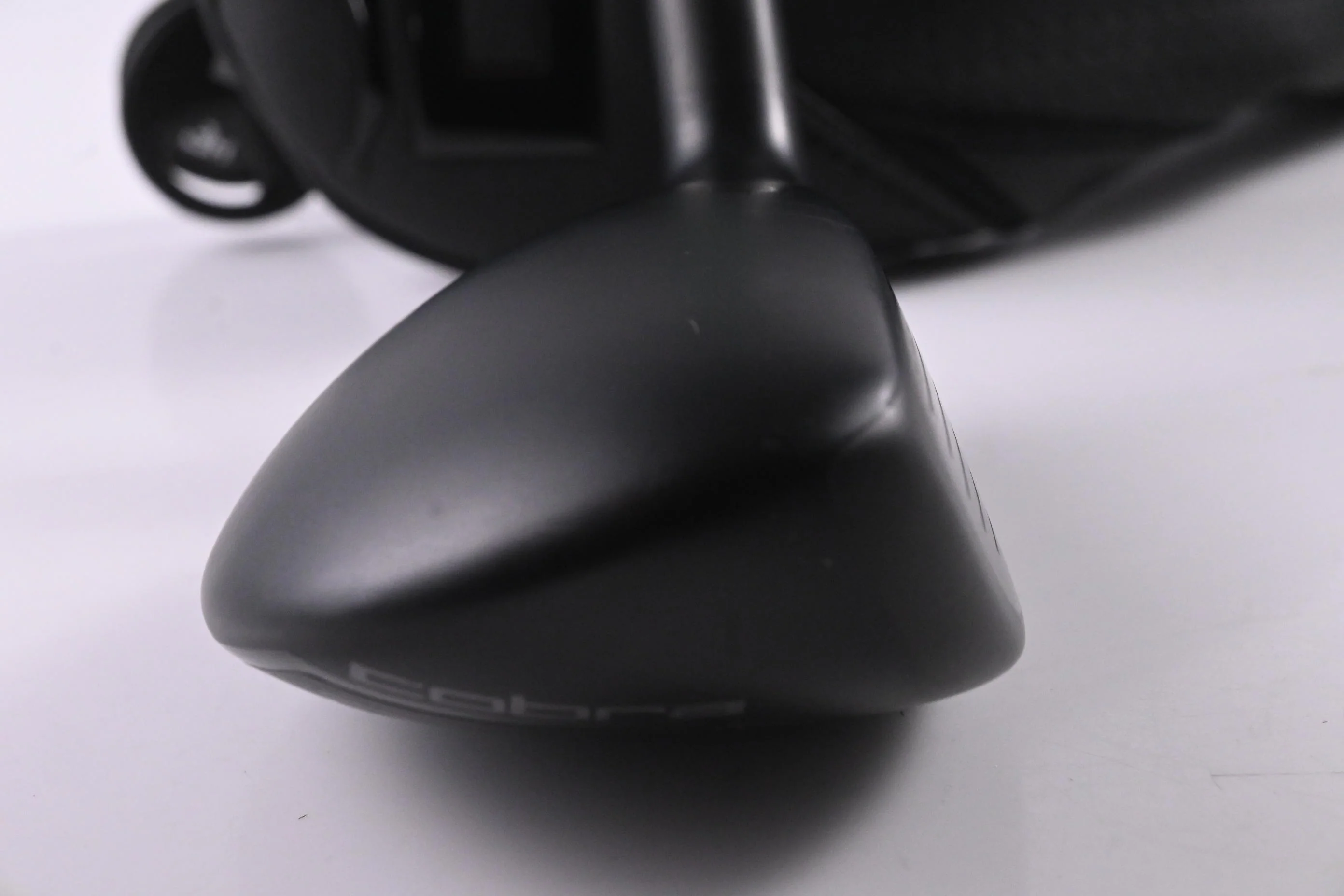 Cobra Darkspeed #3 Hybrid / 19 Degree / Regular Flex Accra GX Green 200 Shaft - Image 3