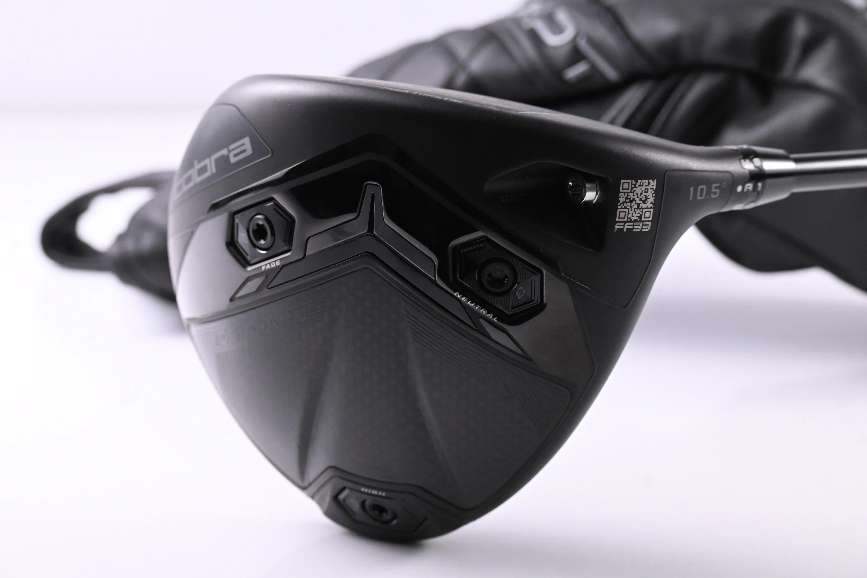 Cobra DS-Adapt LS Driver / 10.5 Degree / Stiff Flex Denali Black 60 Shaft - Image 2