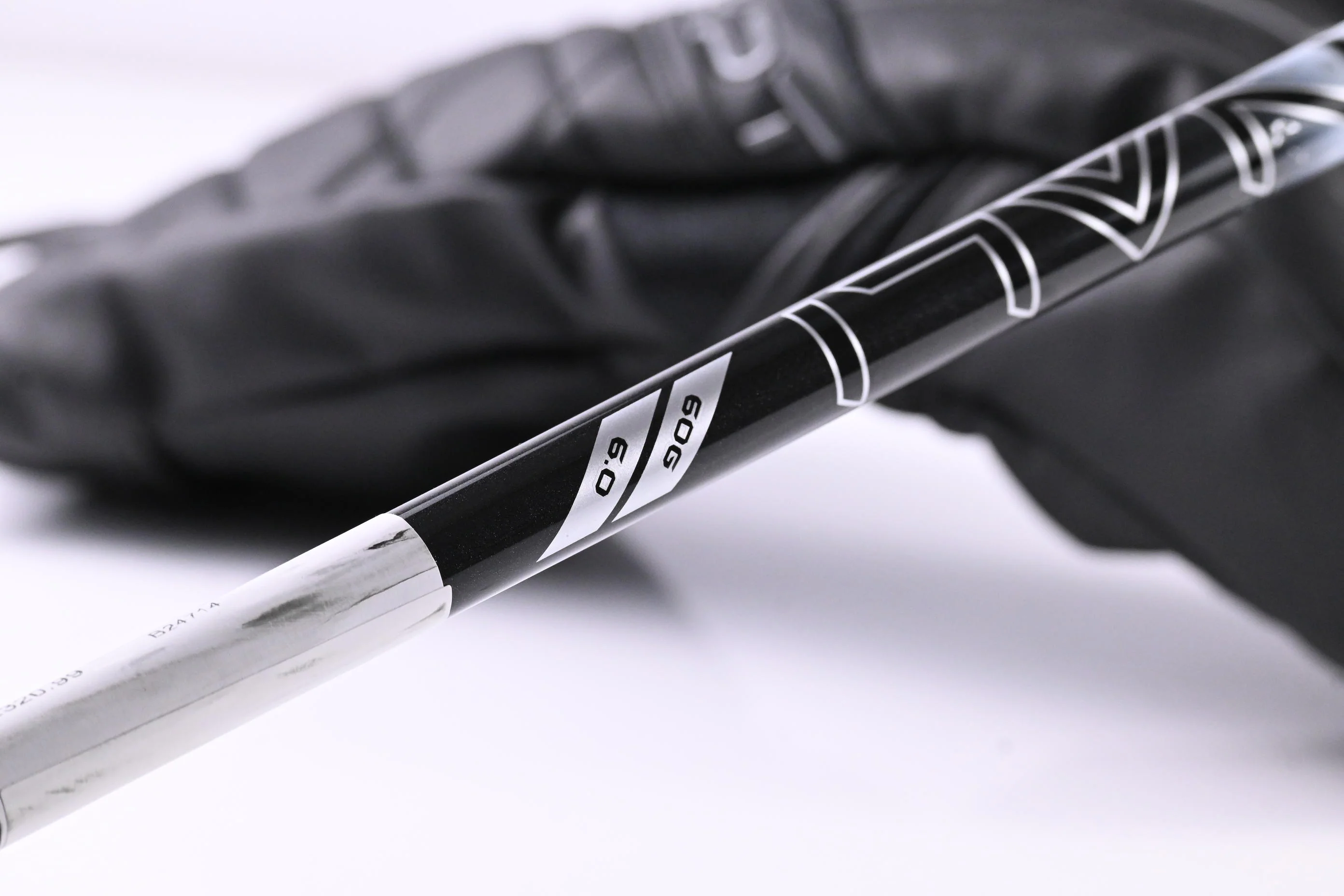 Cobra DS-Adapt LS Driver / 10.5 Degree / Stiff Flex Denali Black 60 Shaft - Image 6